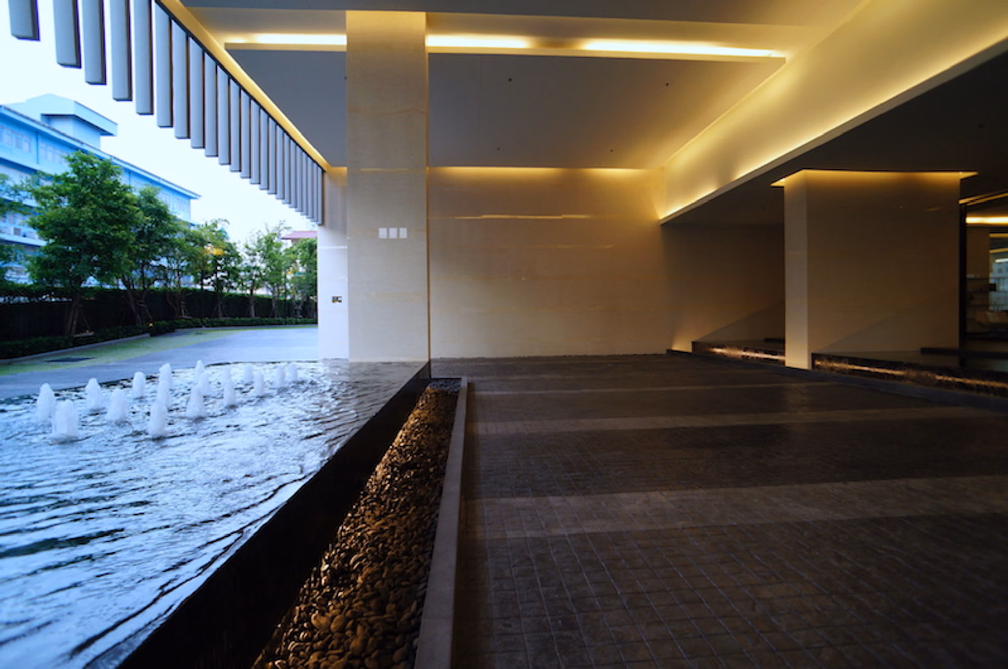 Condo for Rent at Nara 9 - Image 13