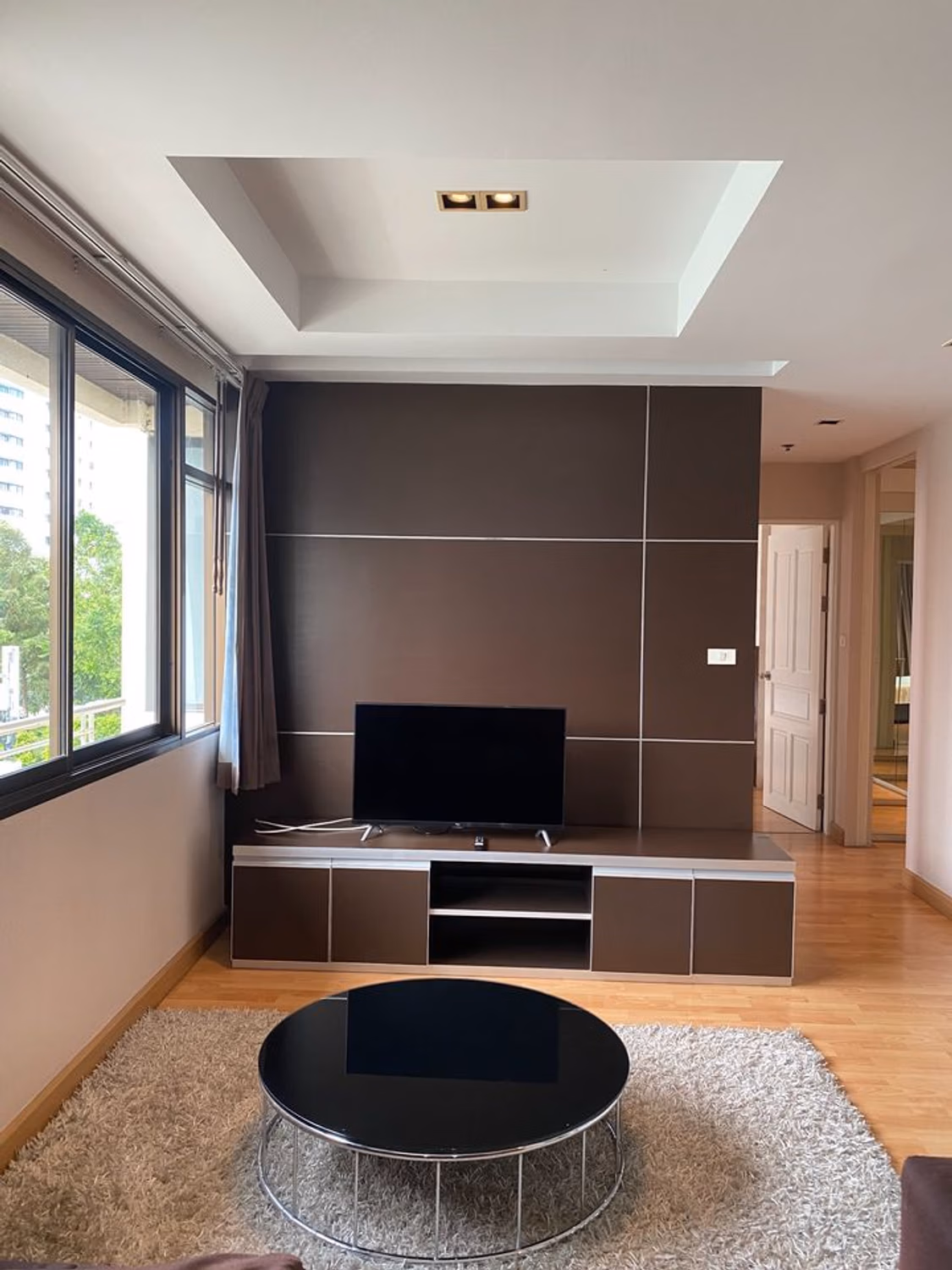 1 Bed Condo for Rent in Khlong Toei - Image 2
