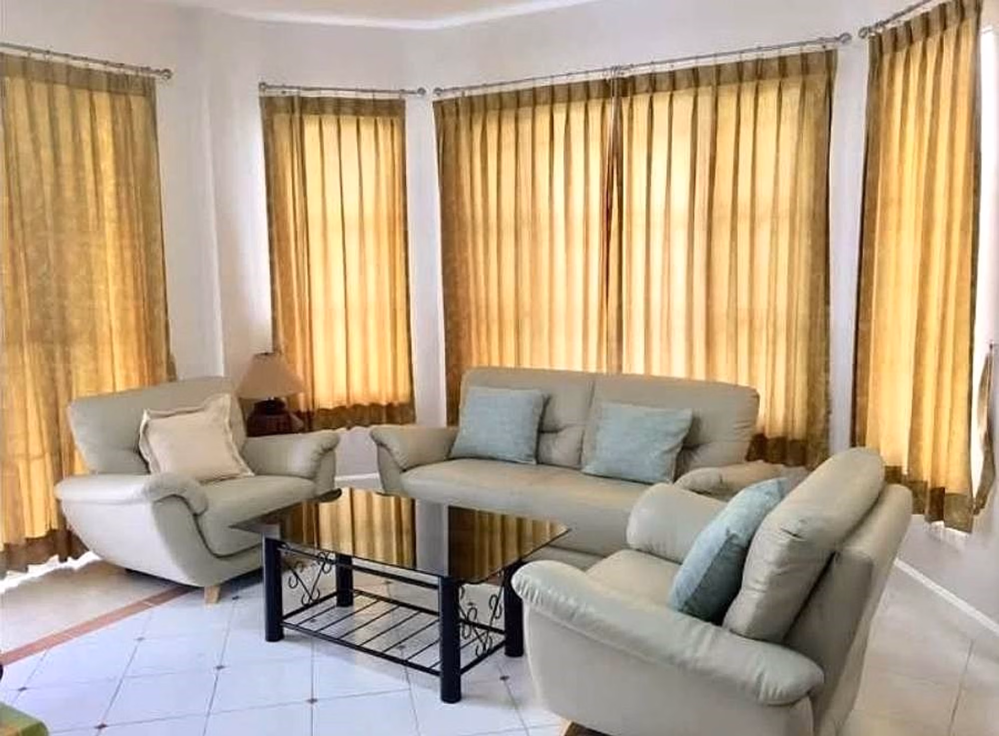 4 Bed House for Rent in Mueang Chiang Mai - Image 2