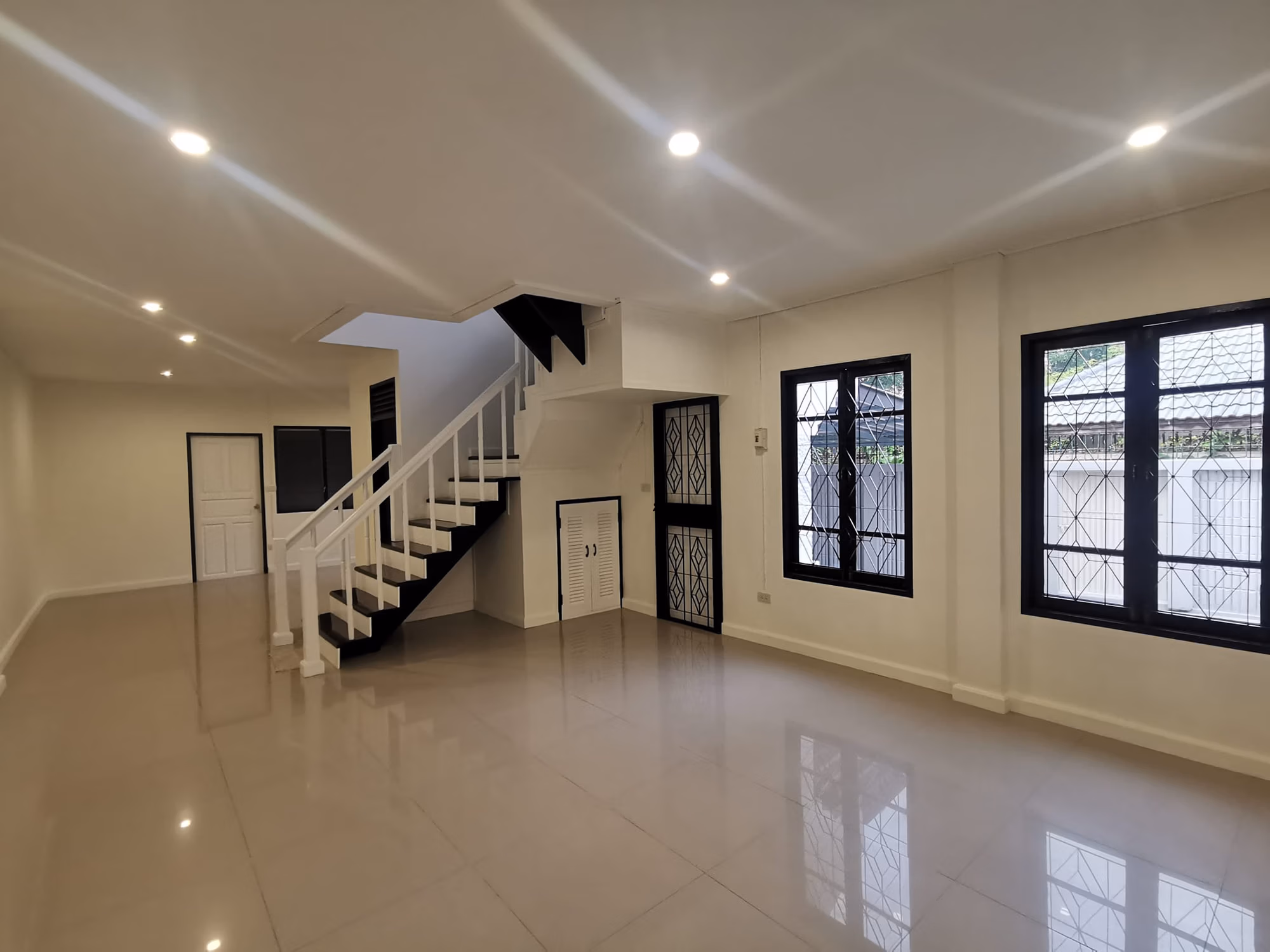 2 Bed Townhouse for Sale in San Sai - Image 2