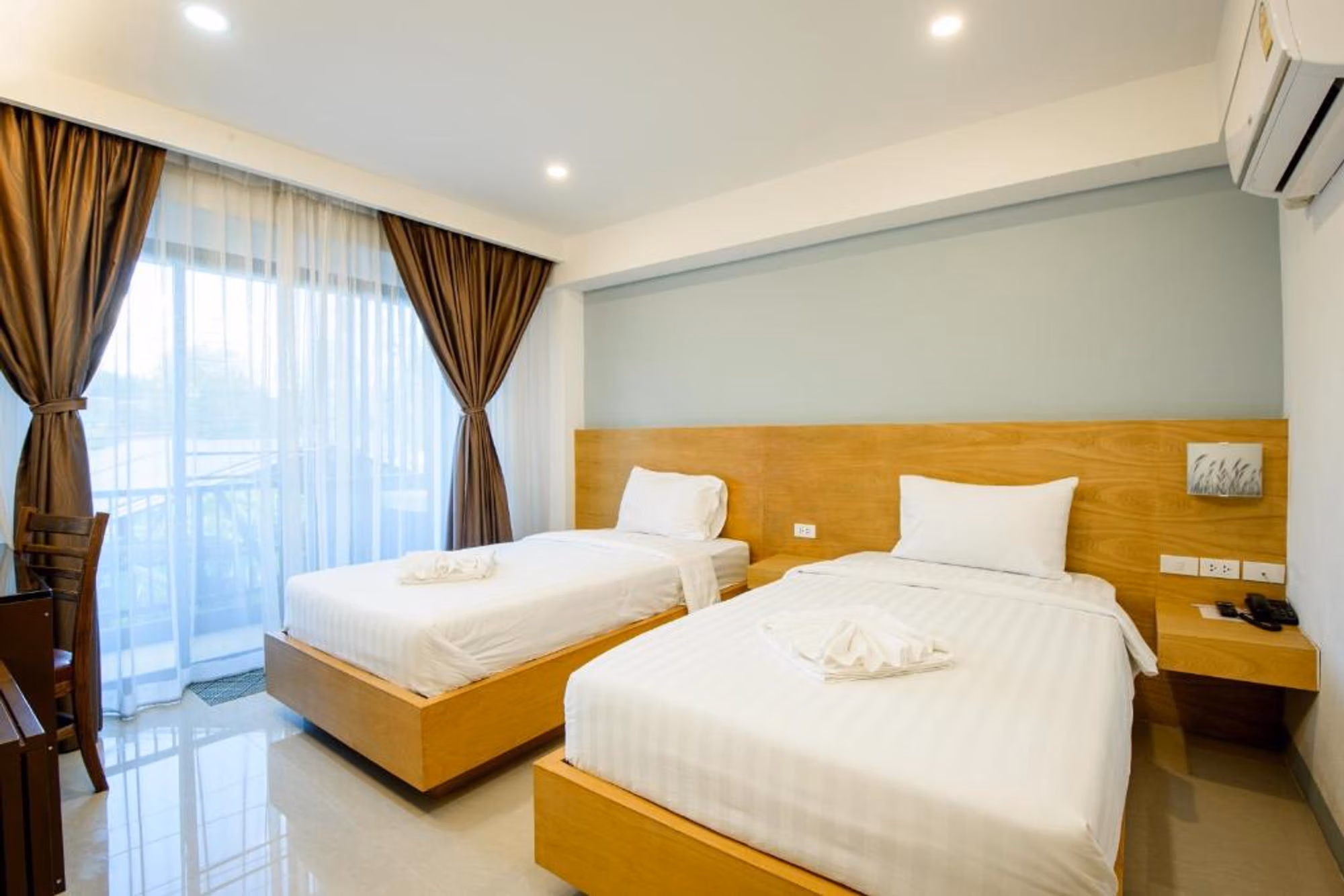 Commercial/Shophouse for Sale at Room Lanna Hotel - Image 12