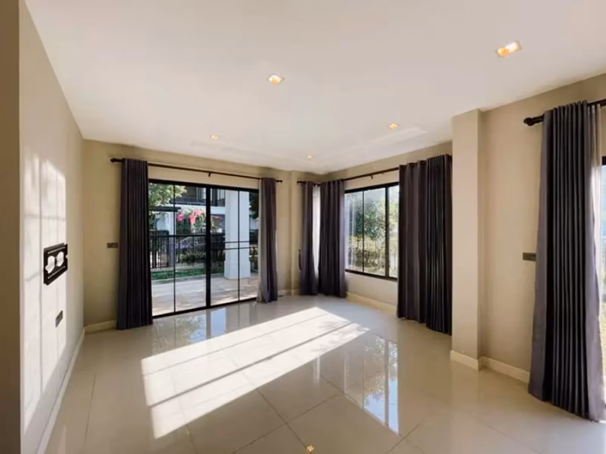 3 Bedroom House - Image 6