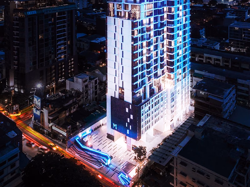 M Thonglor 10