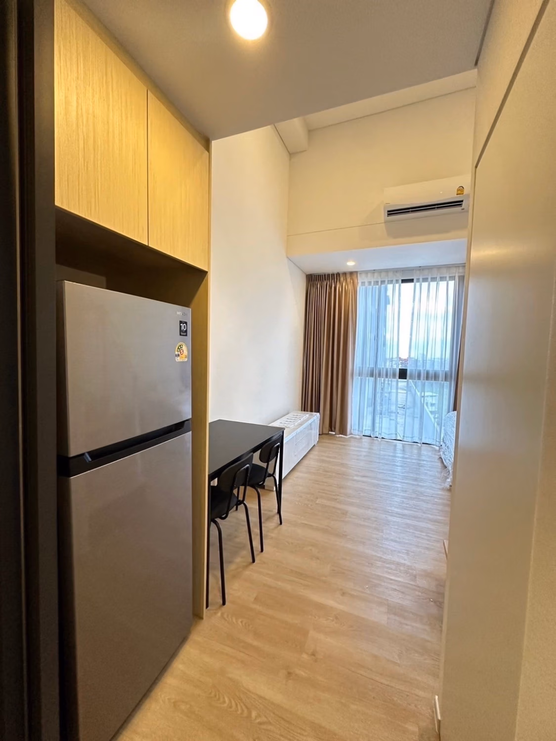 1 Bed Condo for Rent in Huai Khwang - Image 6