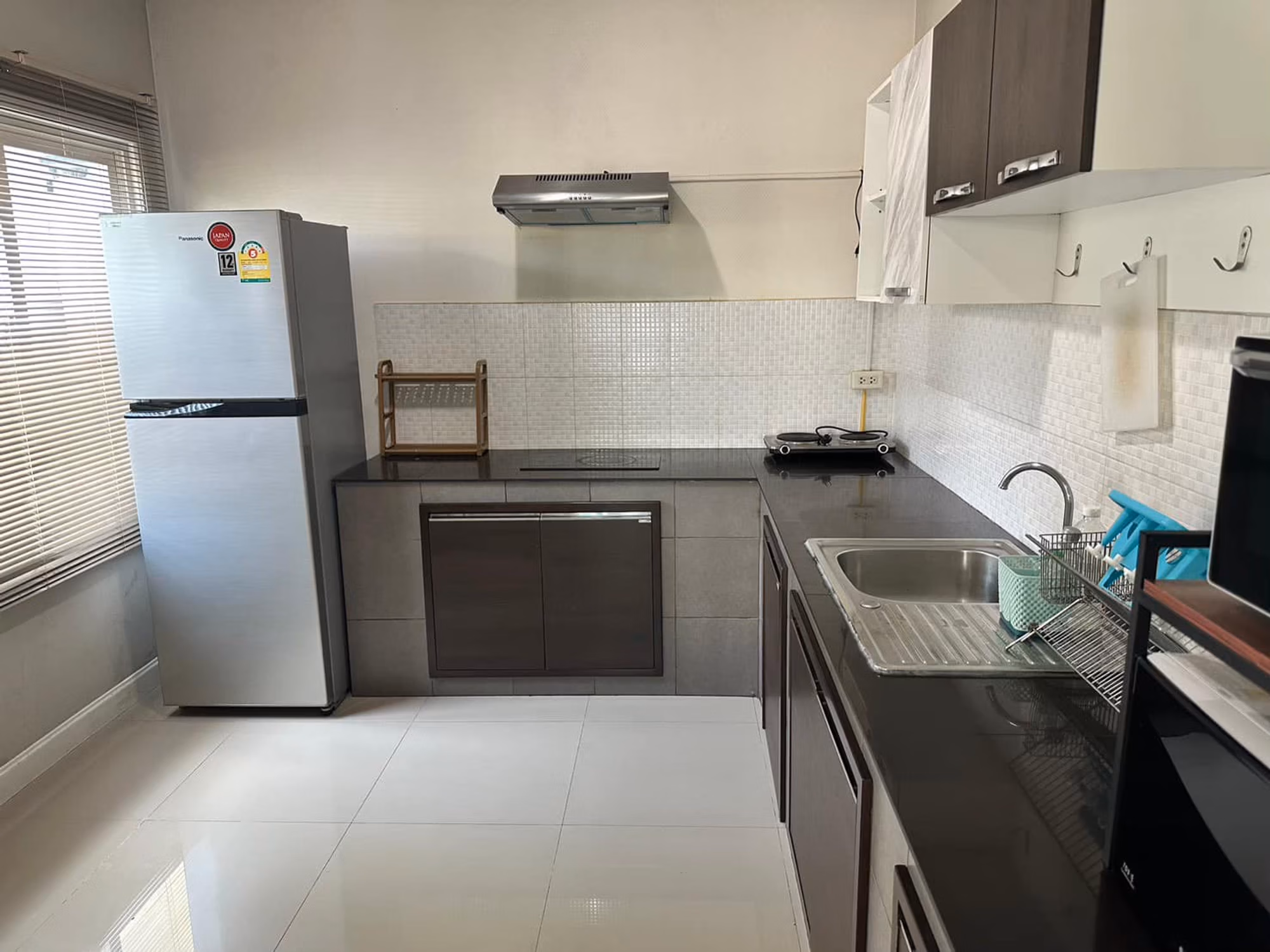 3 Bed House for Rent in Hang Dong - Image 11