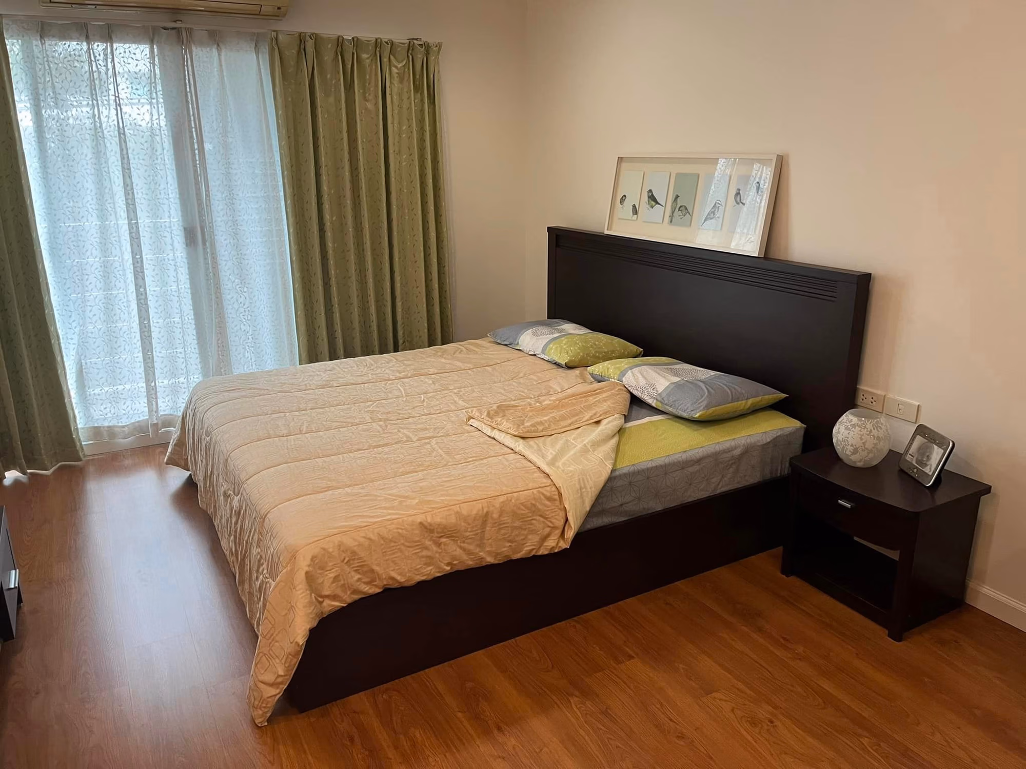 2 Bed Condo for Rent in Watthana - Image 11