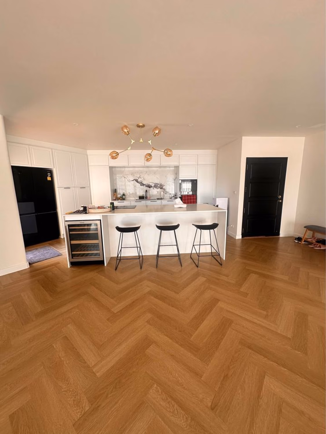 Condo - Image 2