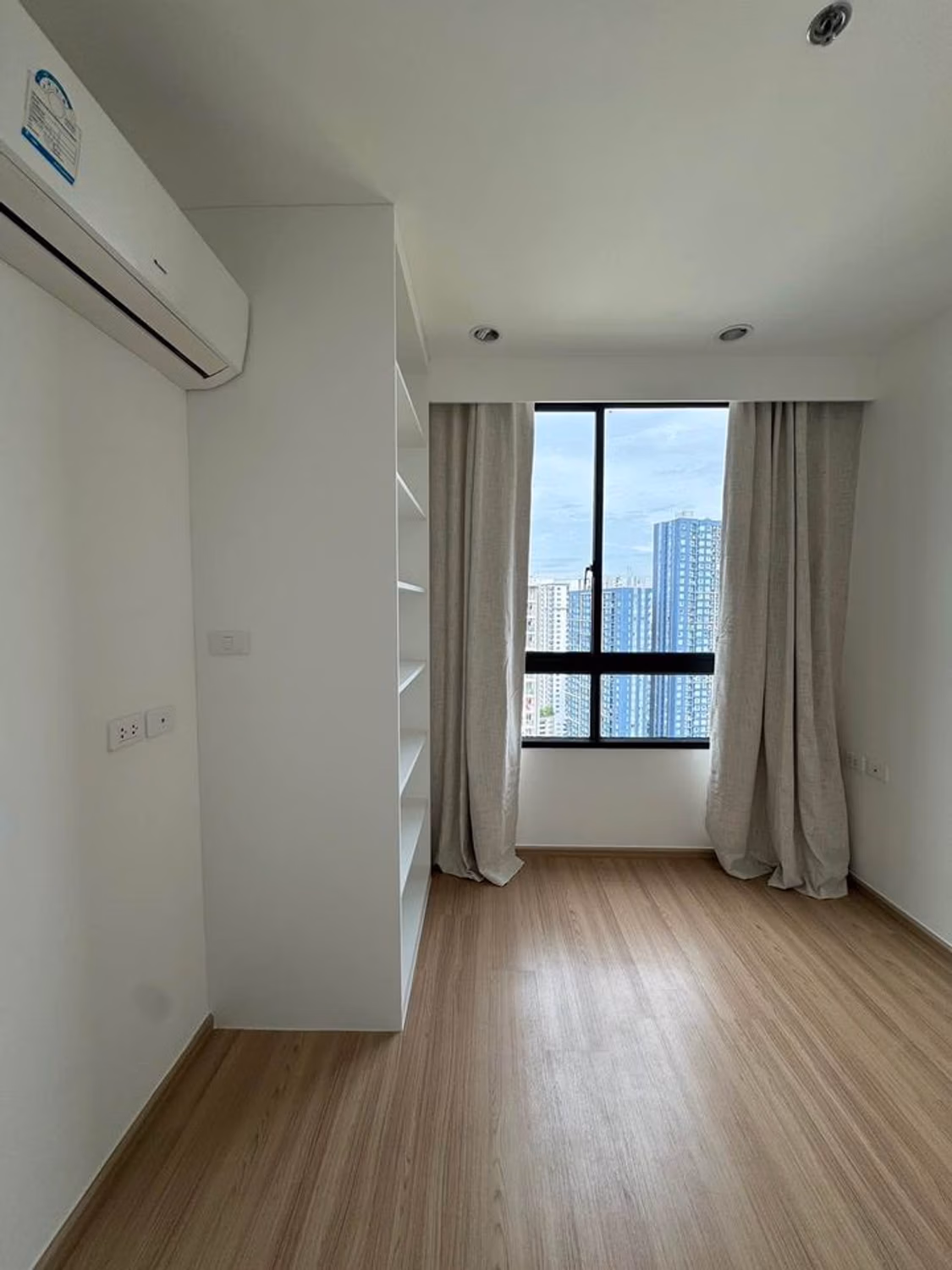 2 Bed Condo for Sale in Suan Luang - Image 4