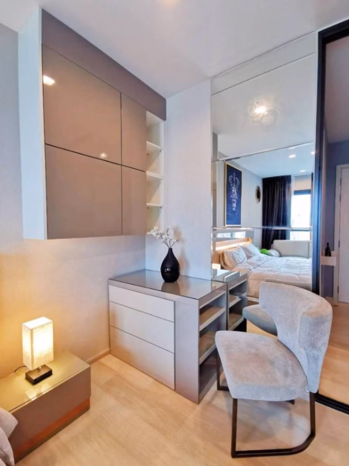 Studio Condo for Rent  Near Phloen Chit BTS - Image 12