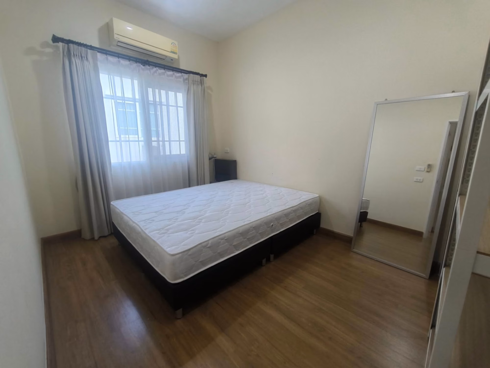 4 Bed Townhouse for Rent in Mueang Chiang Mai - Image 8