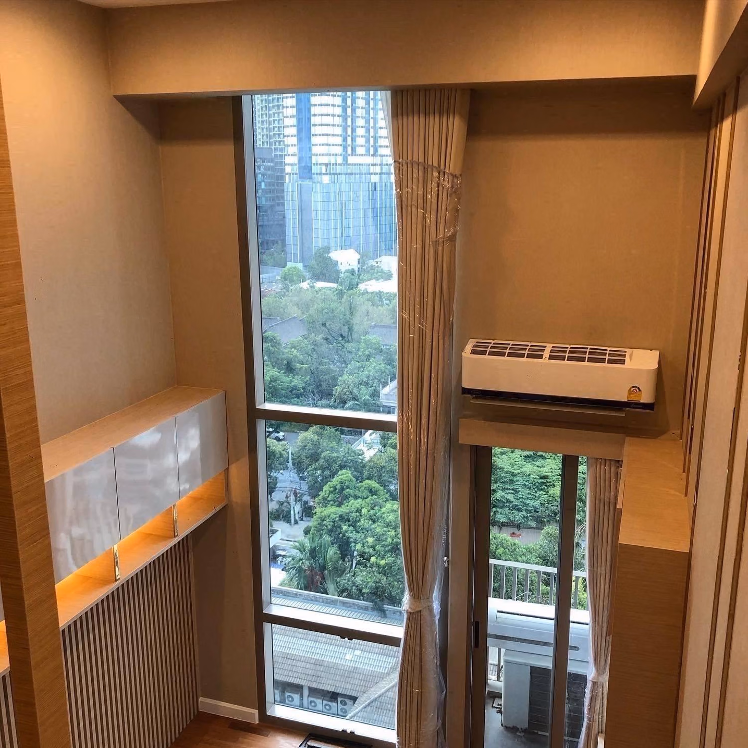 1 Bed Condo for Rent in Khlong Toei - Image 2