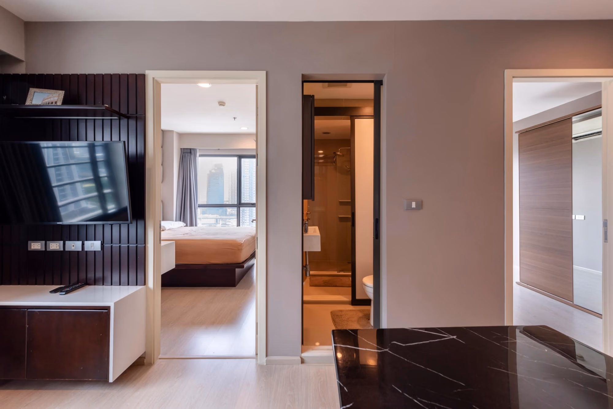 2 Bed Condo for Rent and Sale  Near Phra Ram 9 MRT - Image 5
