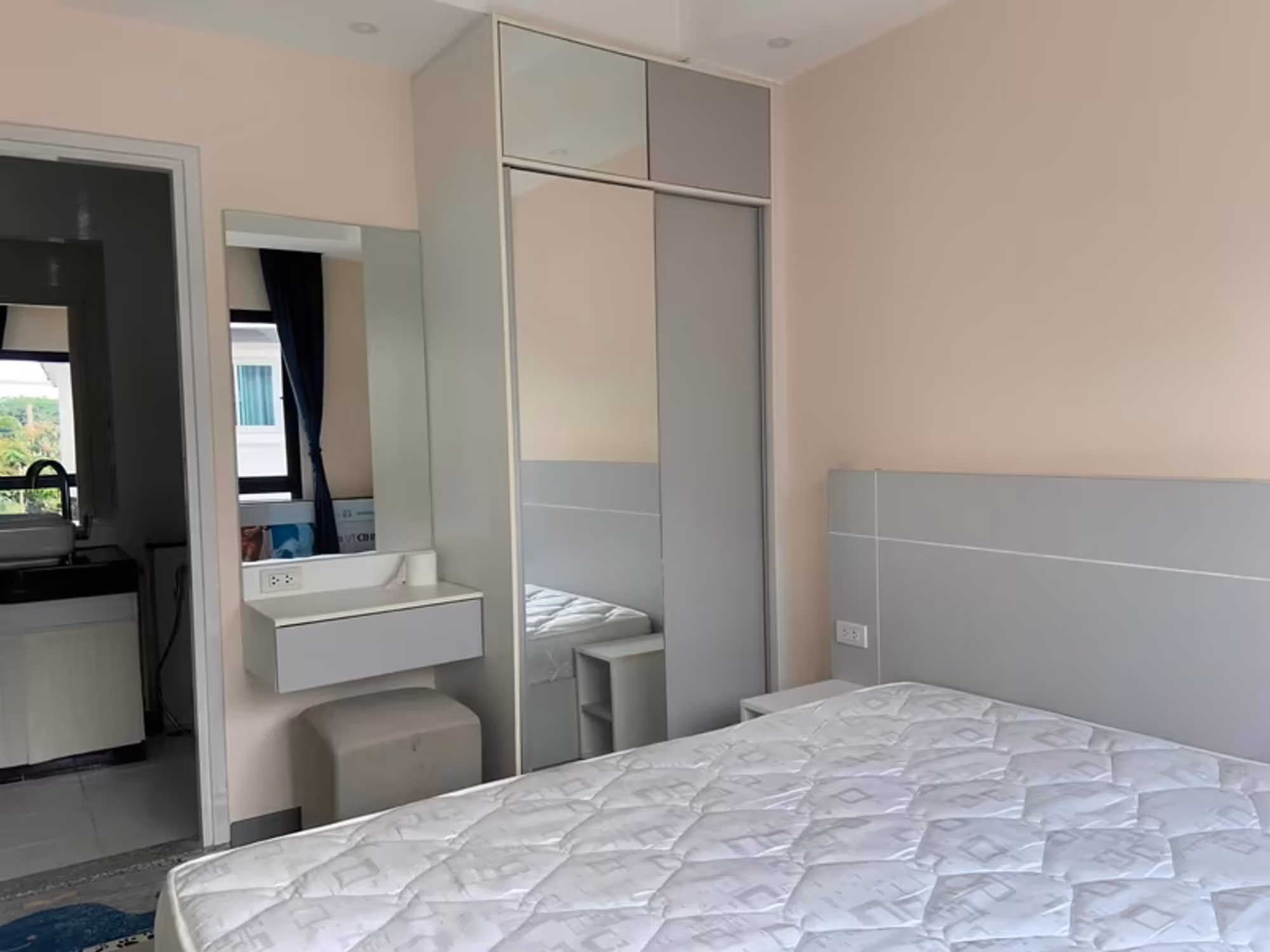 1 Bedroom Condo - Image 6