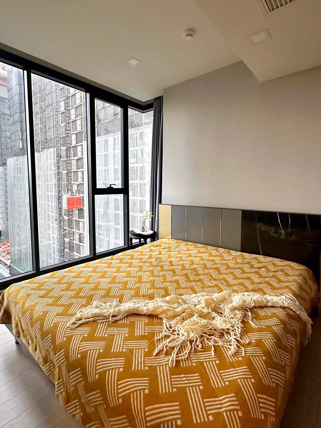 1 Bed Condo for Rent Near Phra Ram 9 MRT - Image 5