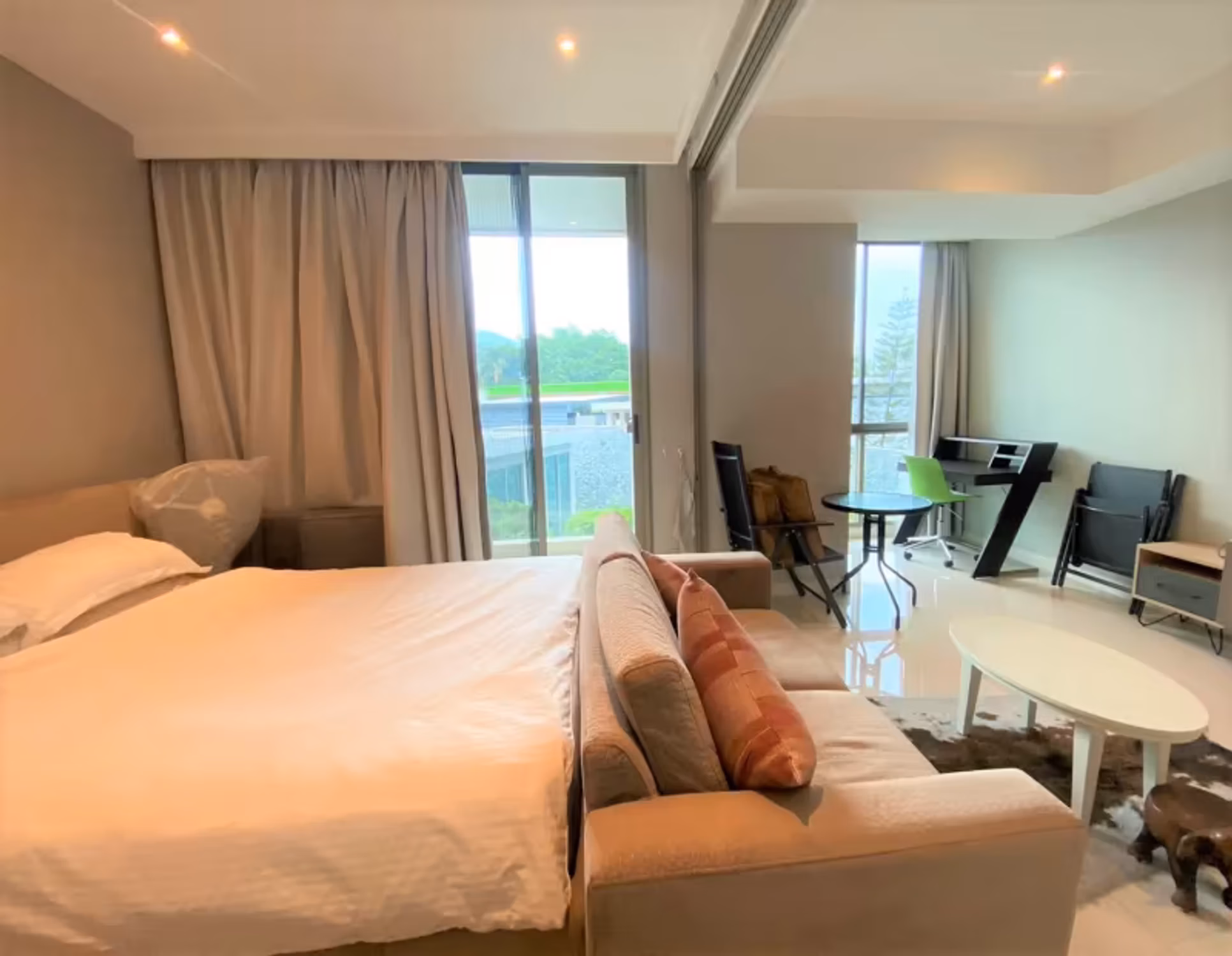 Condo - Image 10