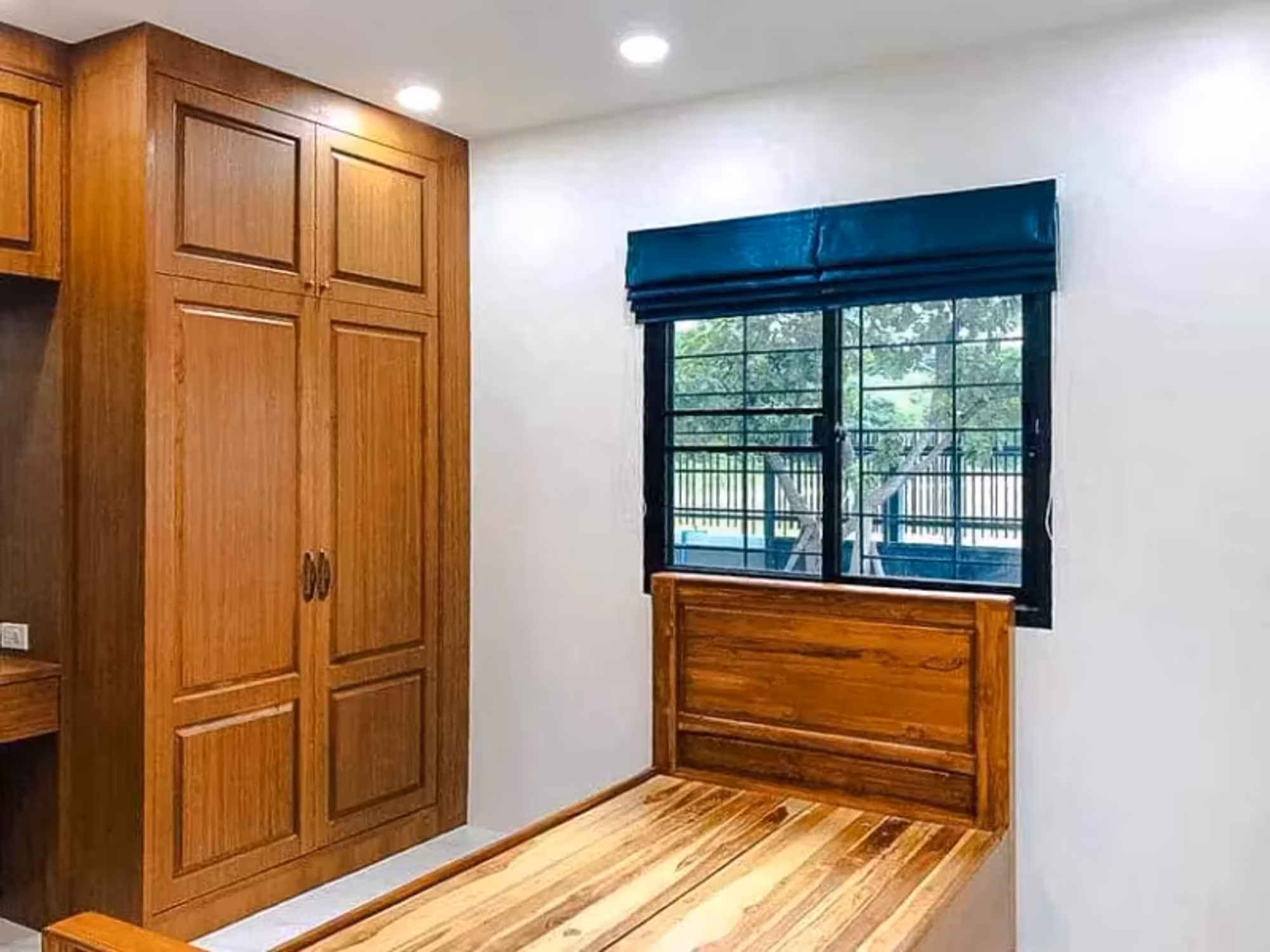 4 Bedroom House - Image 7