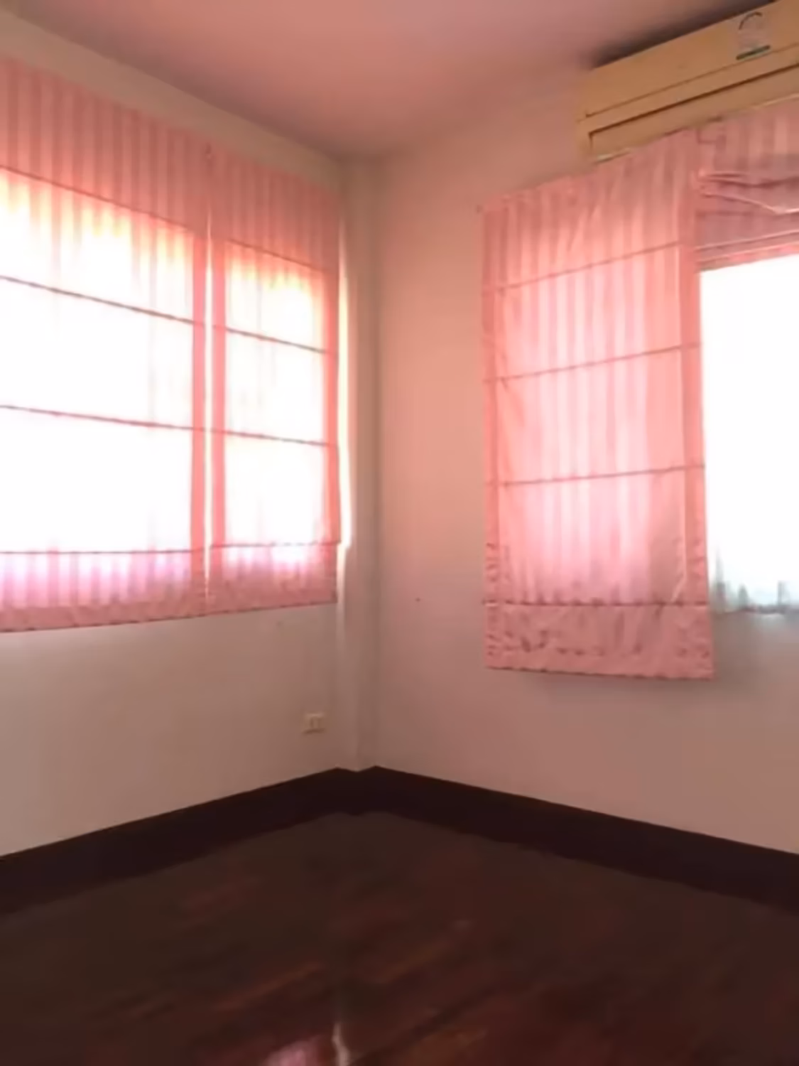 3 Bedroom House - Image 13