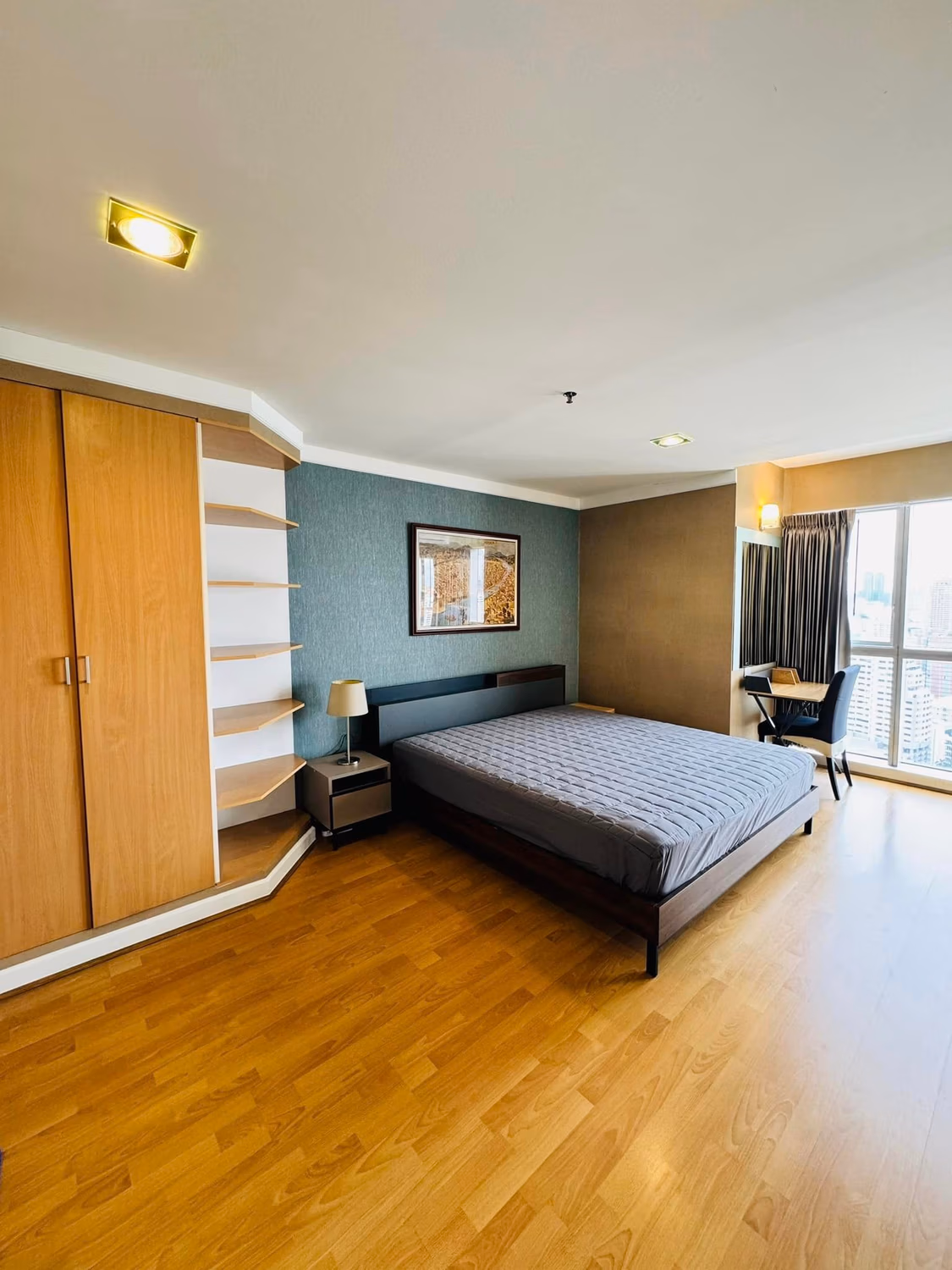 2 Bed Condo for Rent in Khlong Toei - Image 11