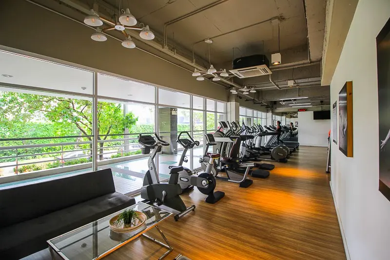 Studio for Sale/Rent in Huai Khwang - Image 37