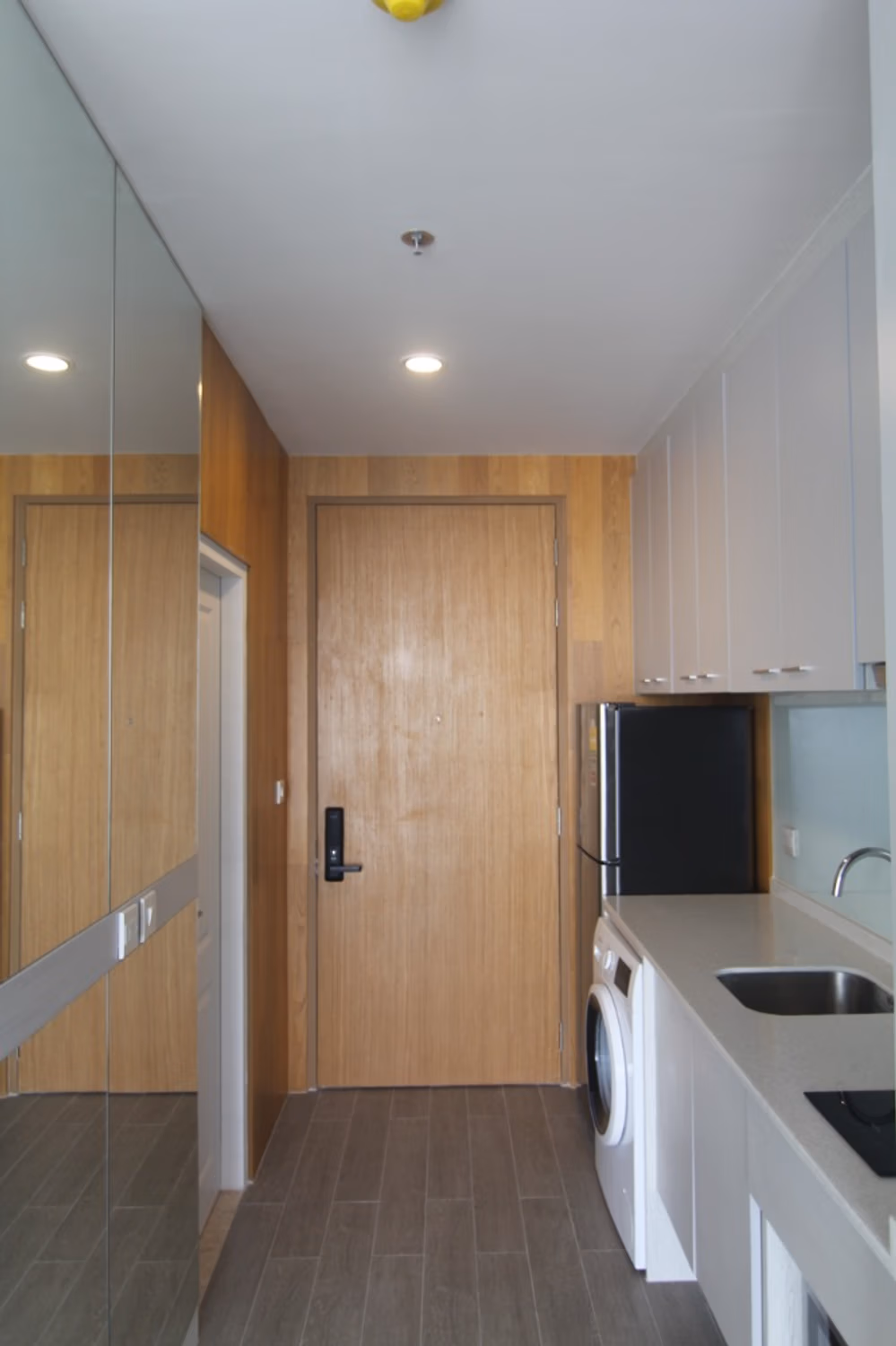 null ห้องนอน Condo สำหรับ จำหน่าย ใกล้ Surasak BTS - Image 8