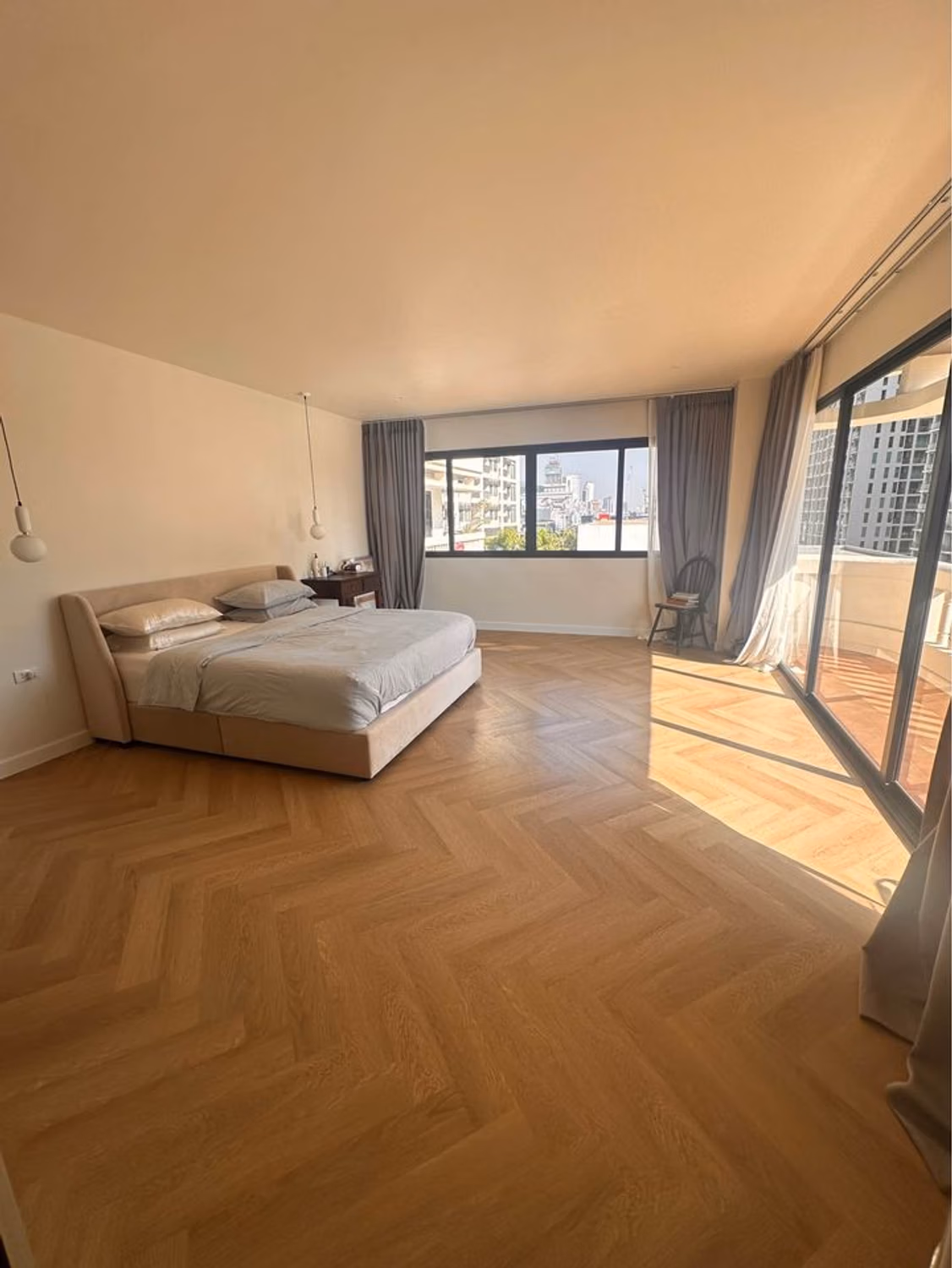 Condo - Image 8