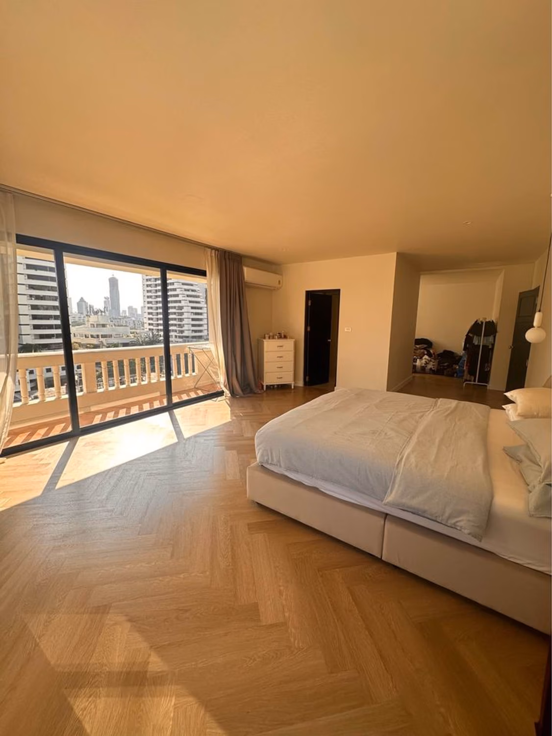 Condo - Image 3