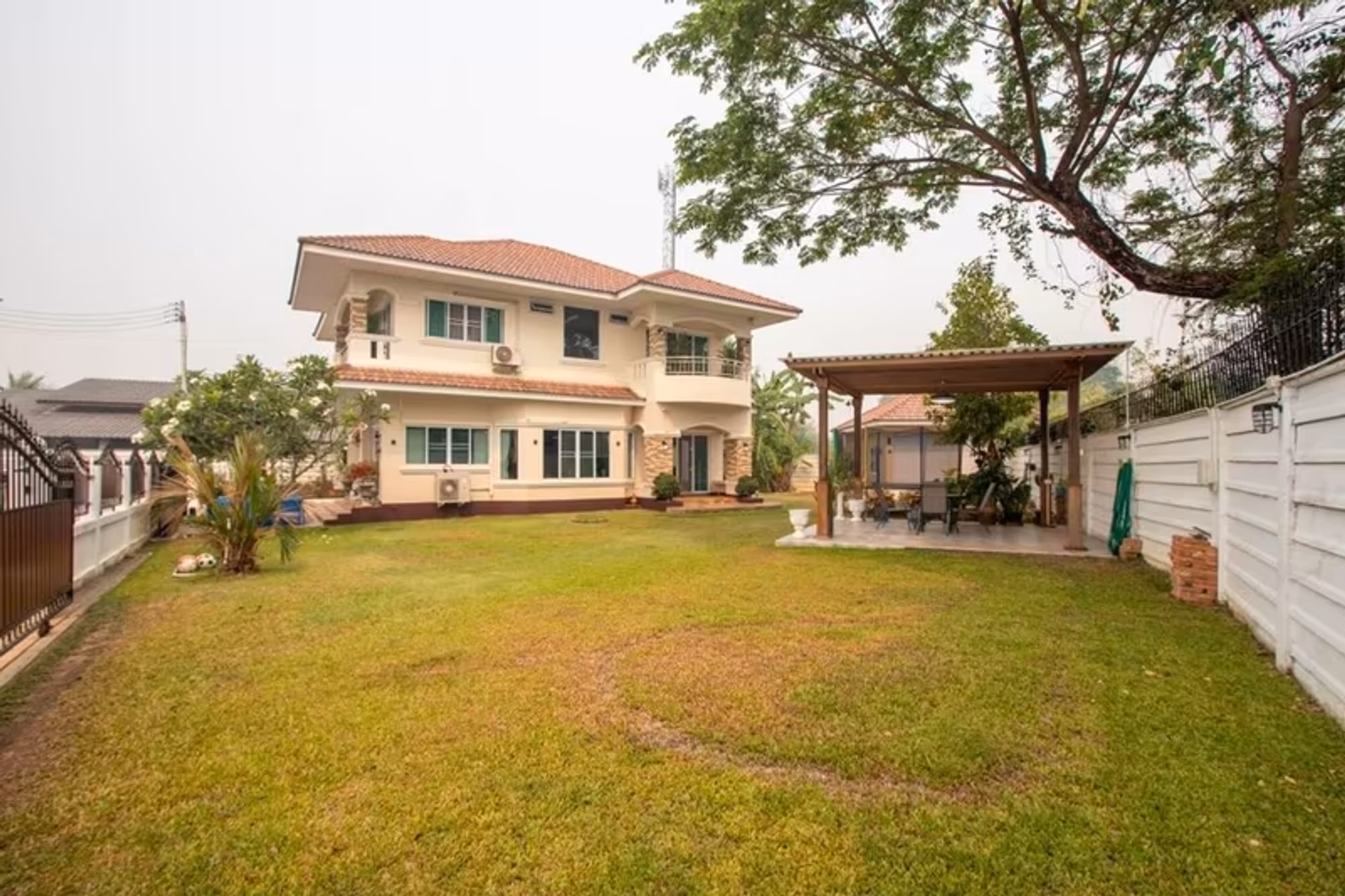 Detached House - Image 11