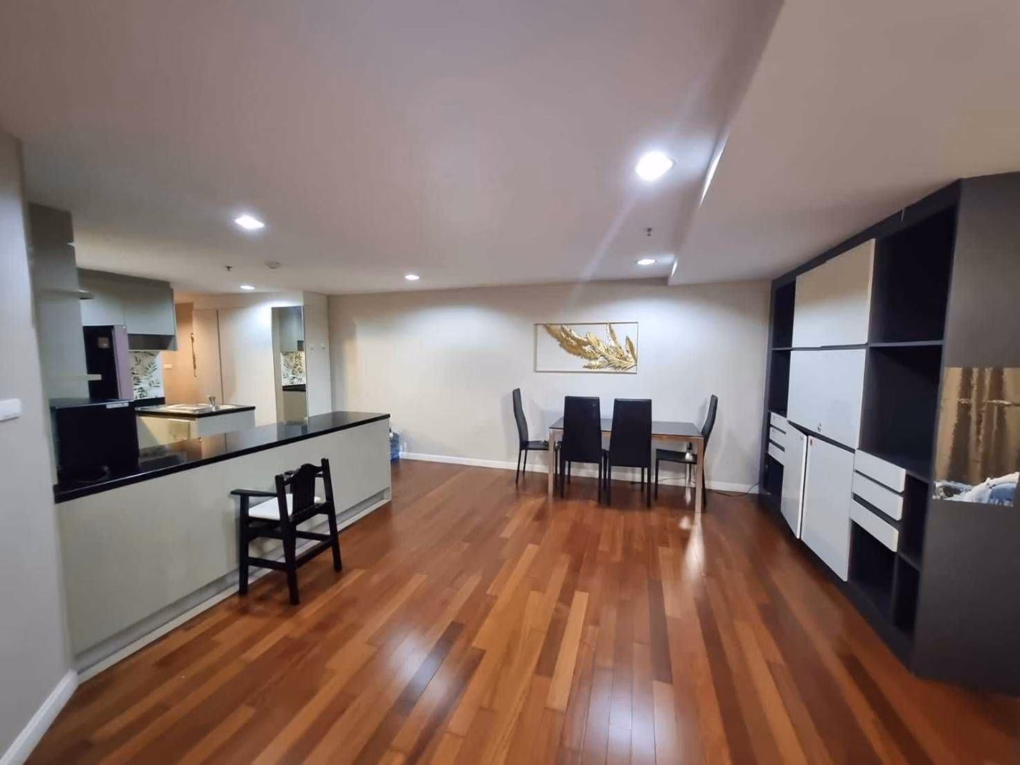 2 Bed Condo for Rent and Sale  Near Phra Ram 9 MRT - Image 2