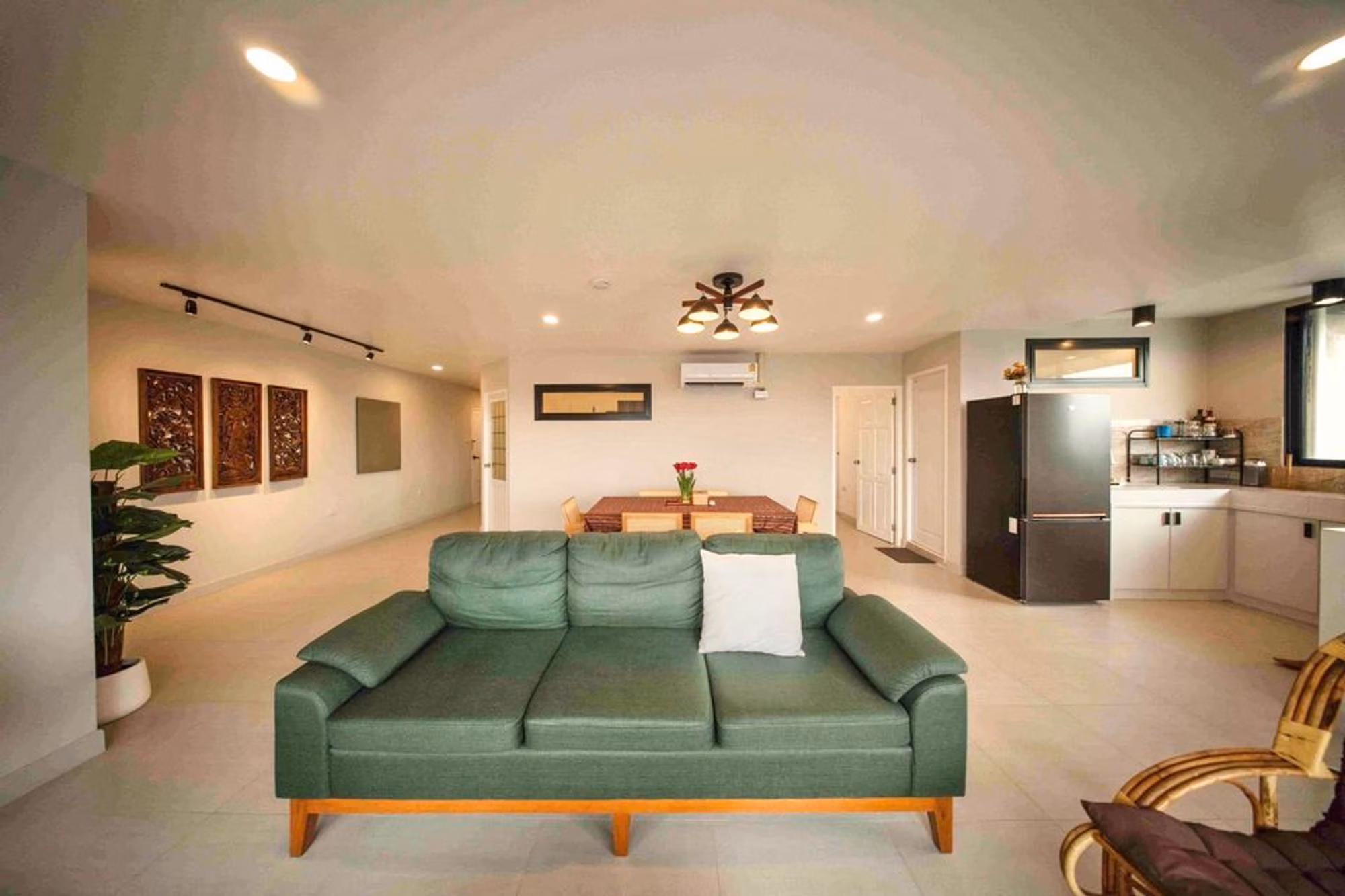 2 Bed Condo for Rent and Sale in Mueang Chiang Mai - Image 2