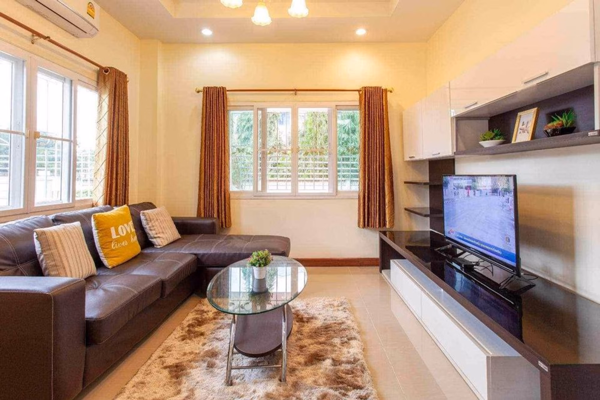House for Rent in Suthep, Mueang Chiang Mai. - Image 2
