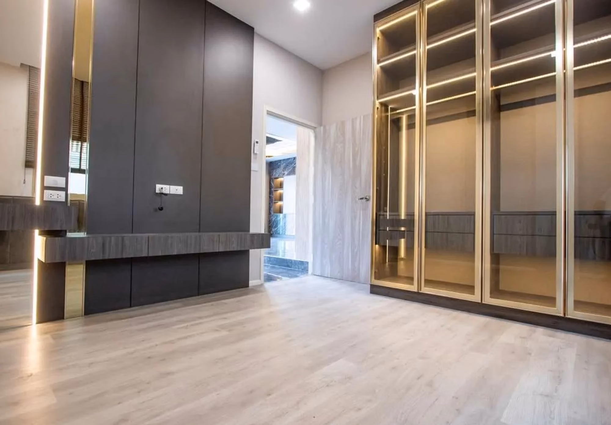 4 Bed House for Sale in San Kamphaeng - Image 15