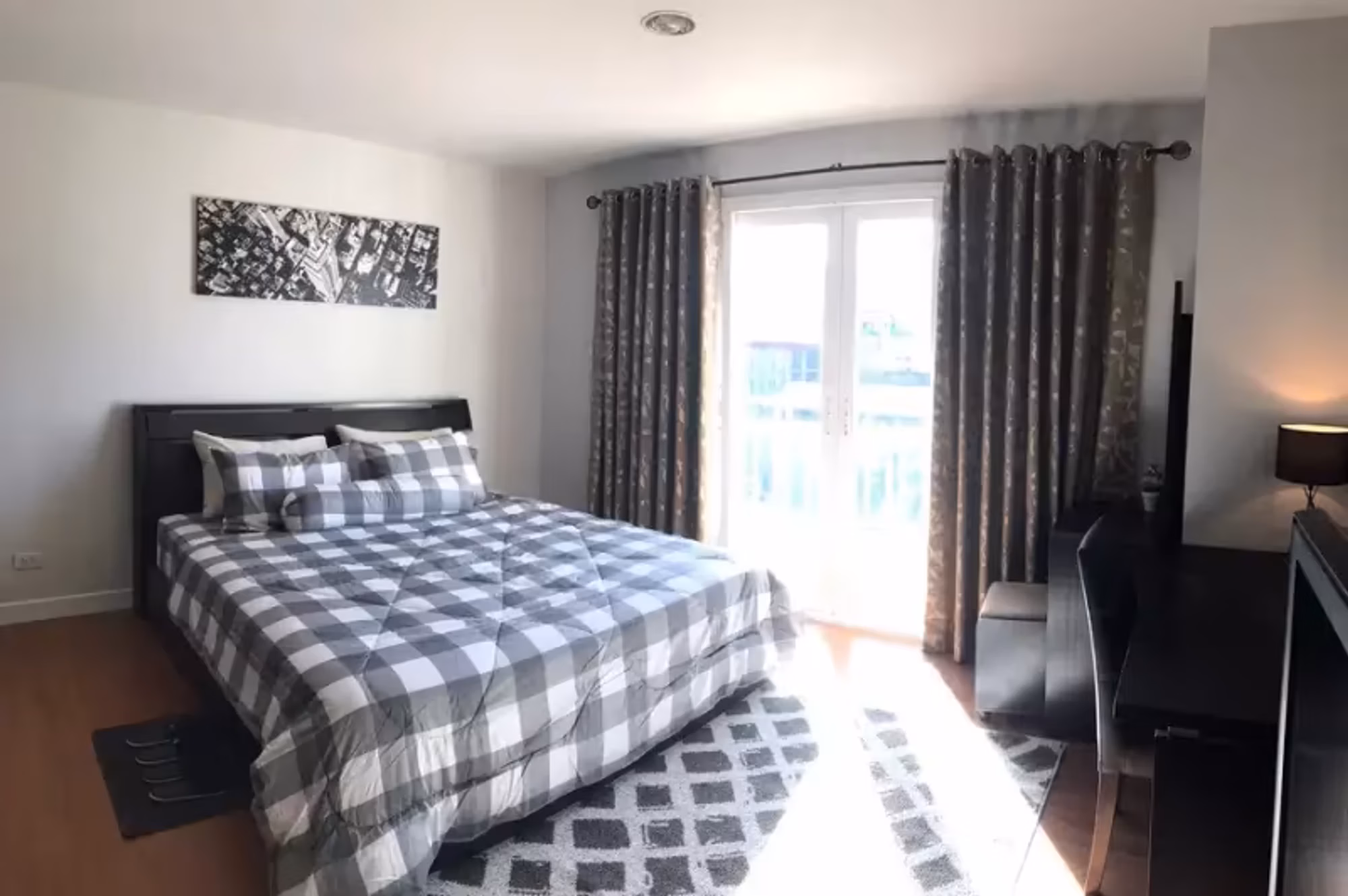 1 Bedroom Condo - Image 5