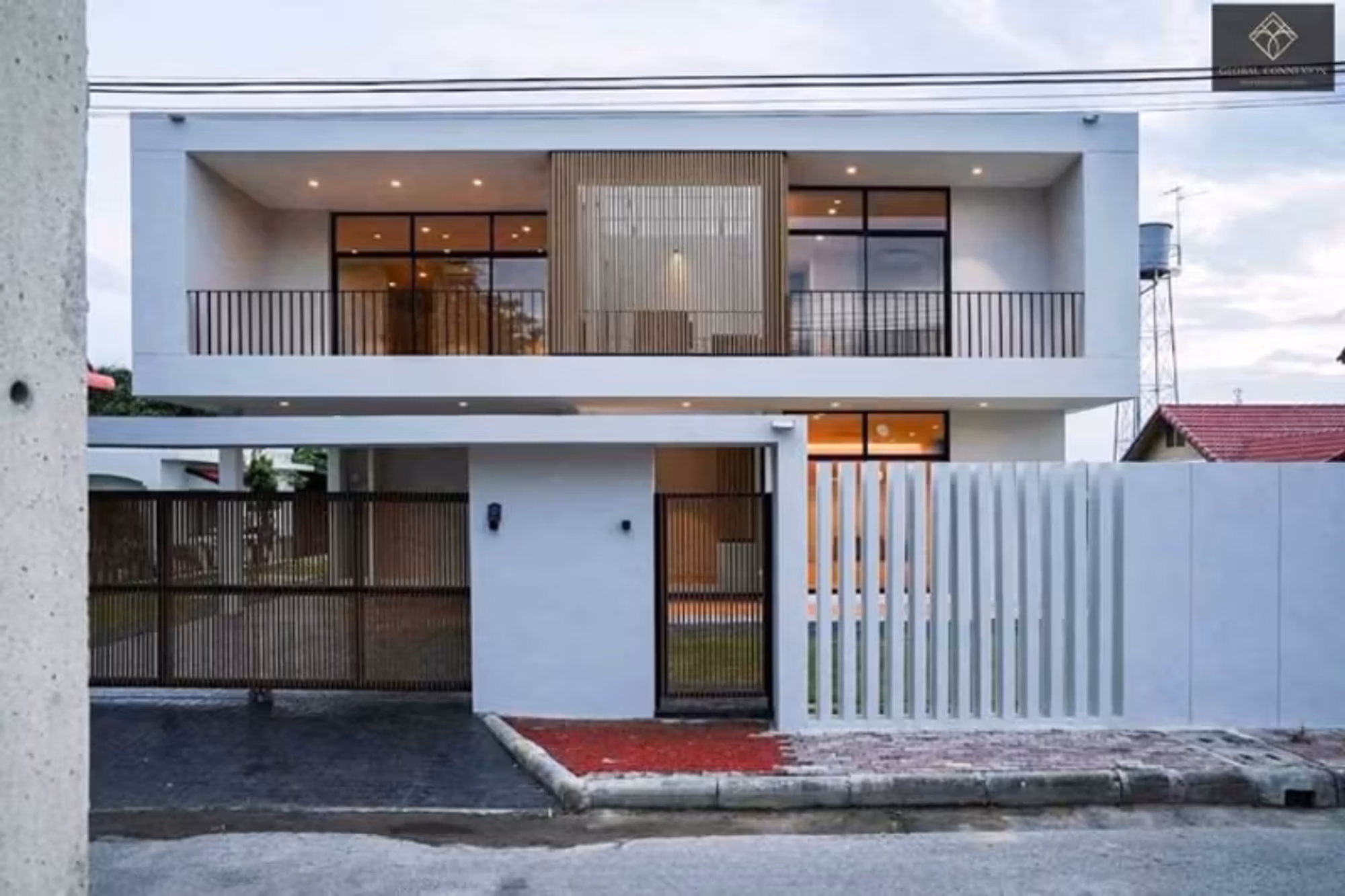 4 Bedroom House - Image 26