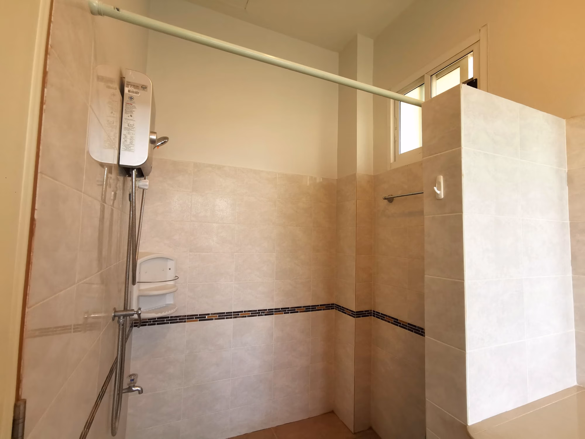 2 Bed House for Rent in Mueang Chiang Mai - Image 13