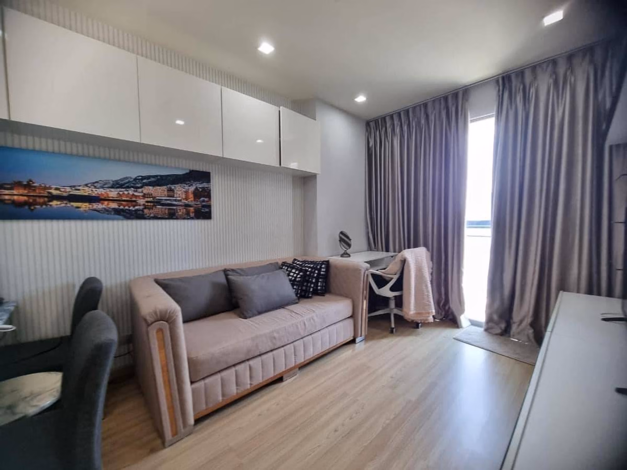 1 Bed Condo for Sale in Watthana - Image 2