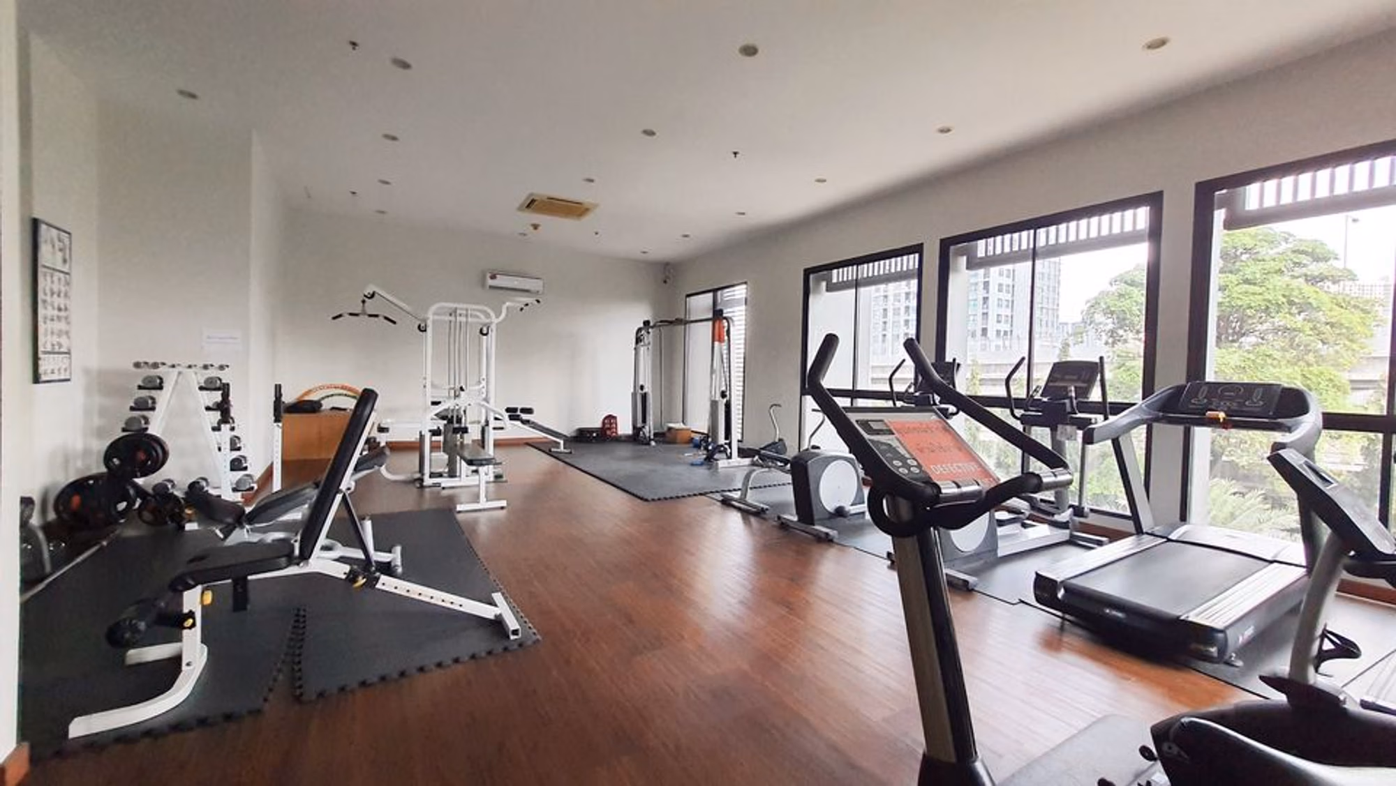 Condo for Rent at Vista Garden - Image 14