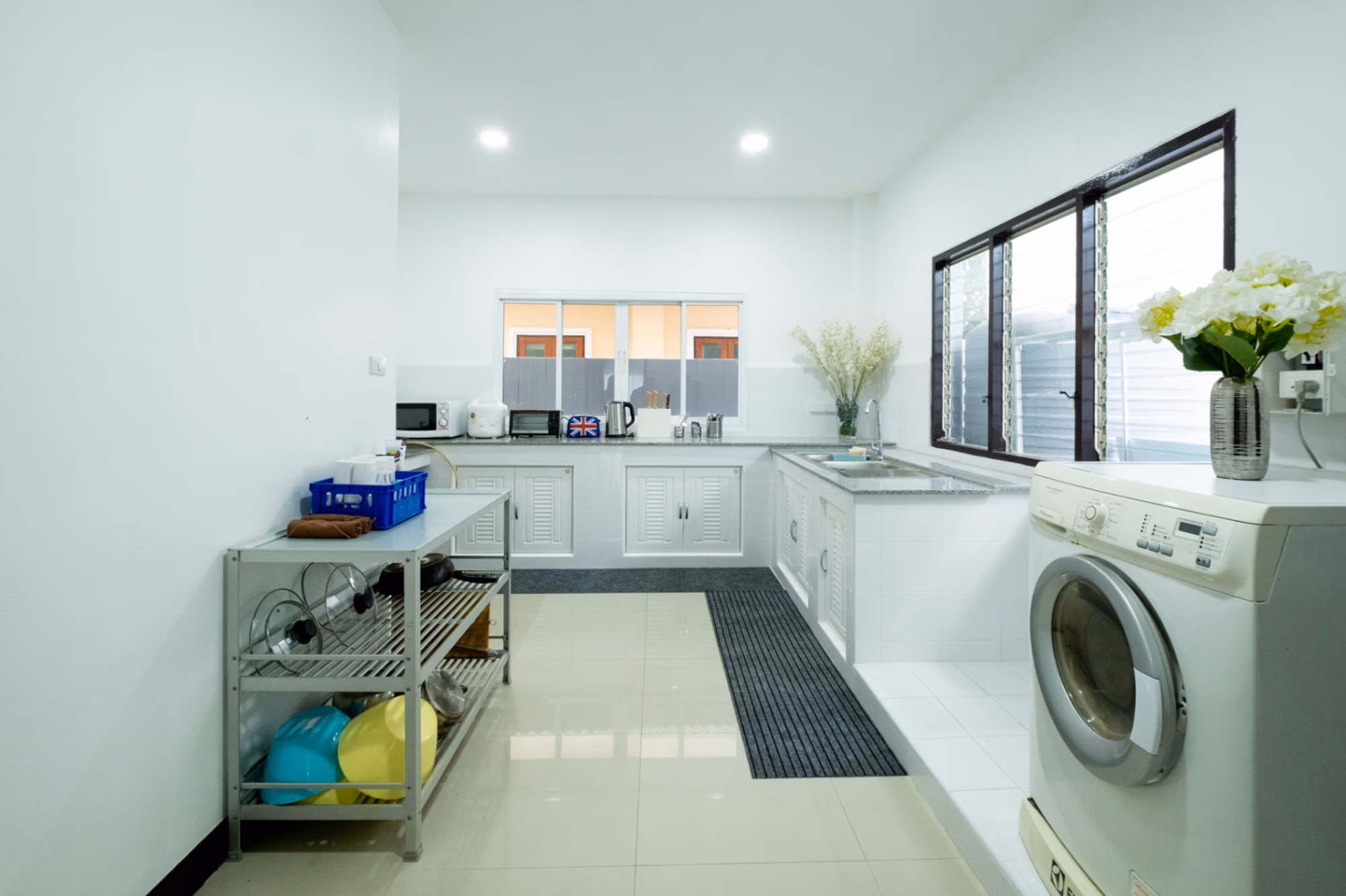 4 Bed House for Rent in Mueang Chiang Mai - Image 6