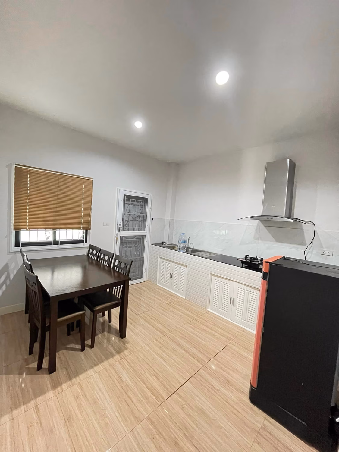 Detached House - Image 6