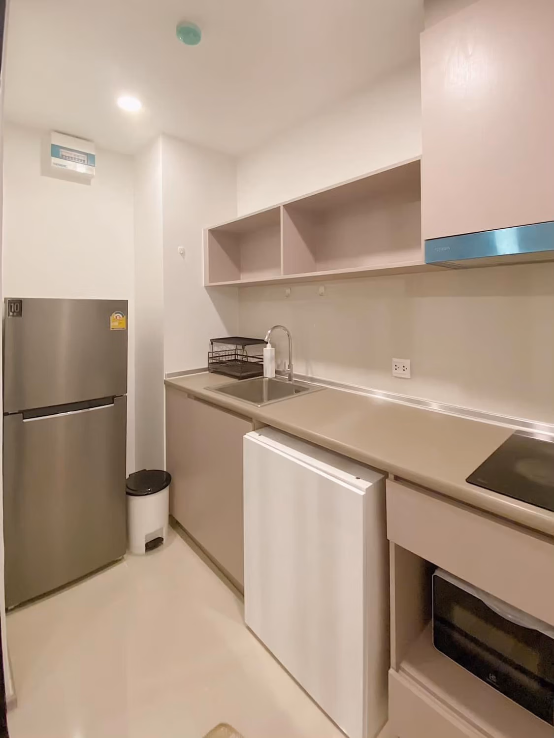 Condo for Rent at Aspire Sukhumvit Onnut - Image 13