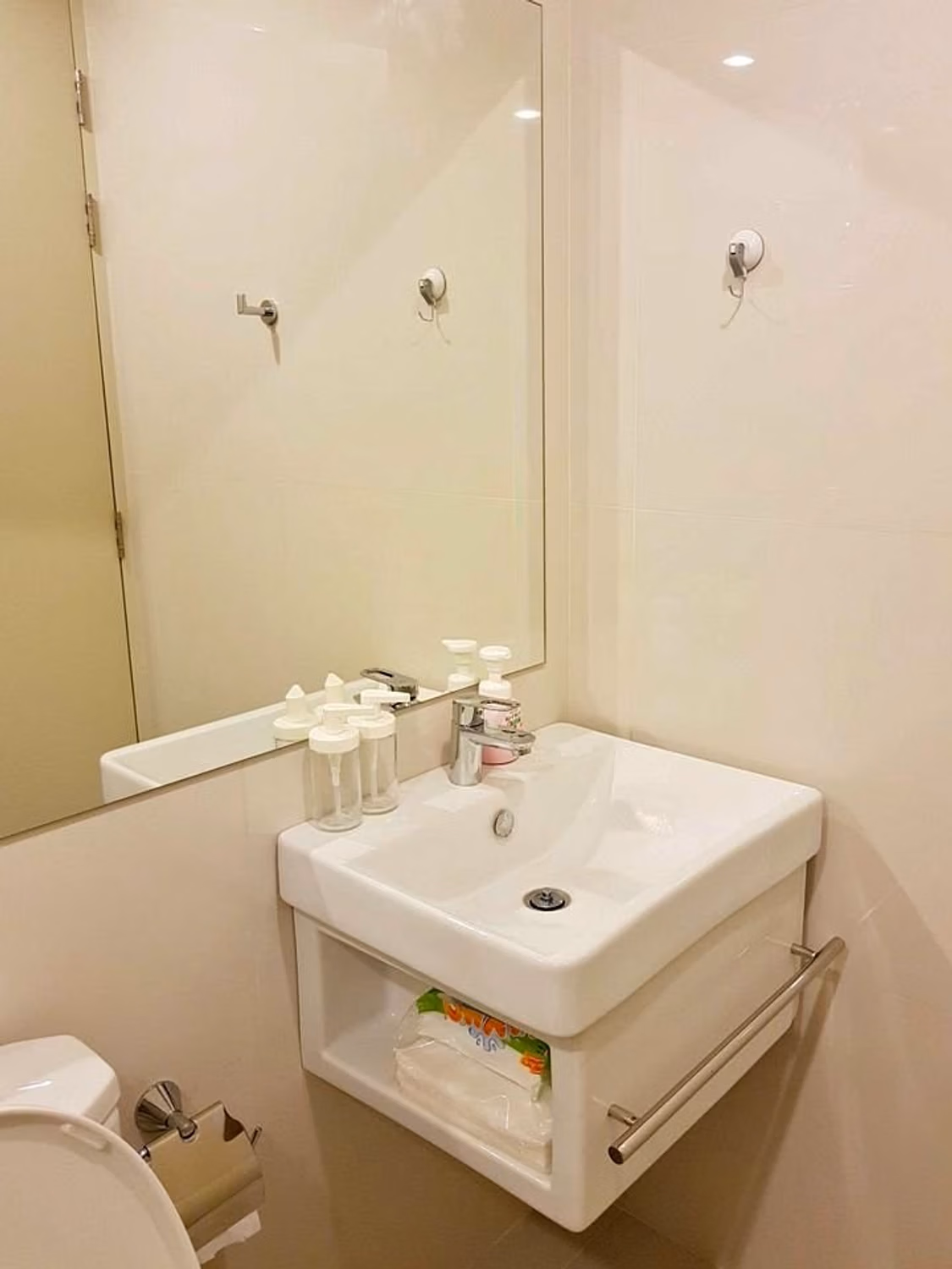 Condo for Rent at Life Asoke - Image 9