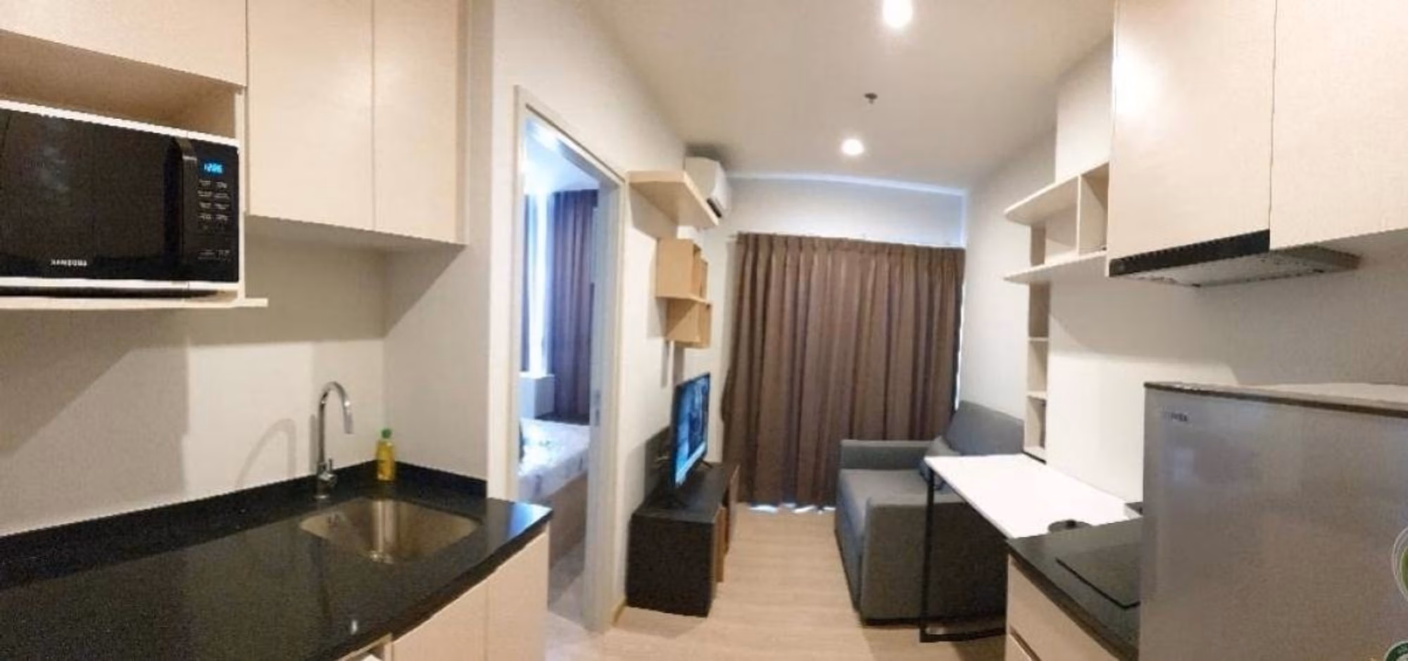 1 ห้องนอน คอนโด สำหรับ จำหน่าย ใน Huai Khwang - Image 1