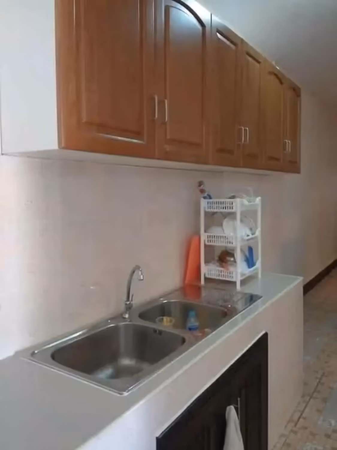 5 Bedroom House - Image 2