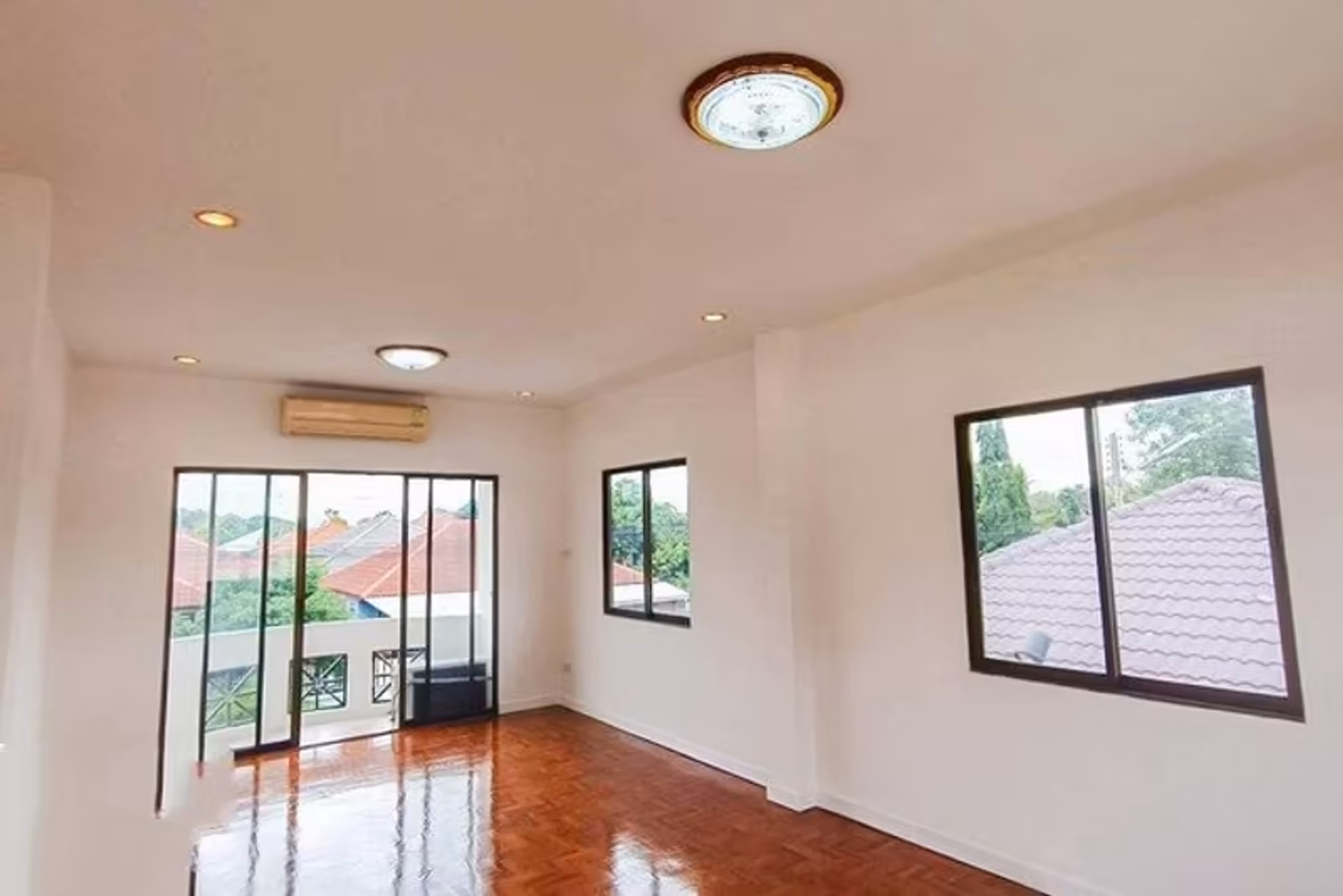 3 Bedroom House - Image 2