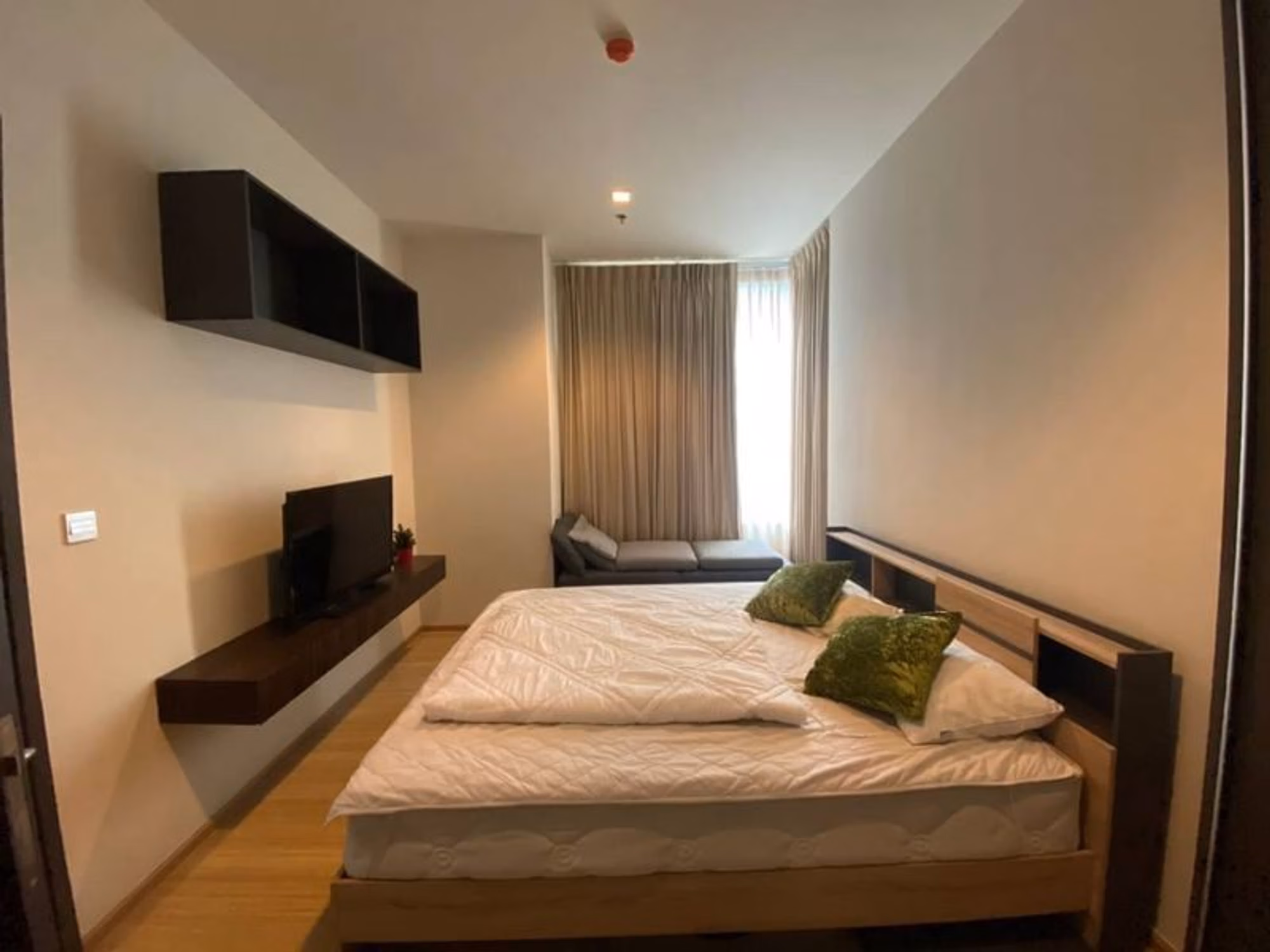 1 Bed Condo for Rent in Watthana - Image 11