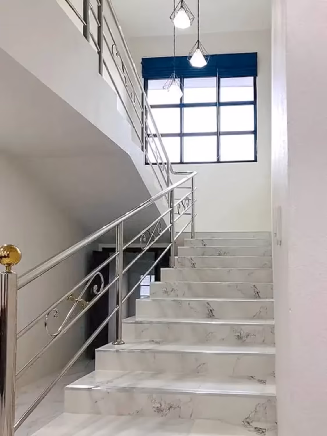 4 Bedroom House - Image 5