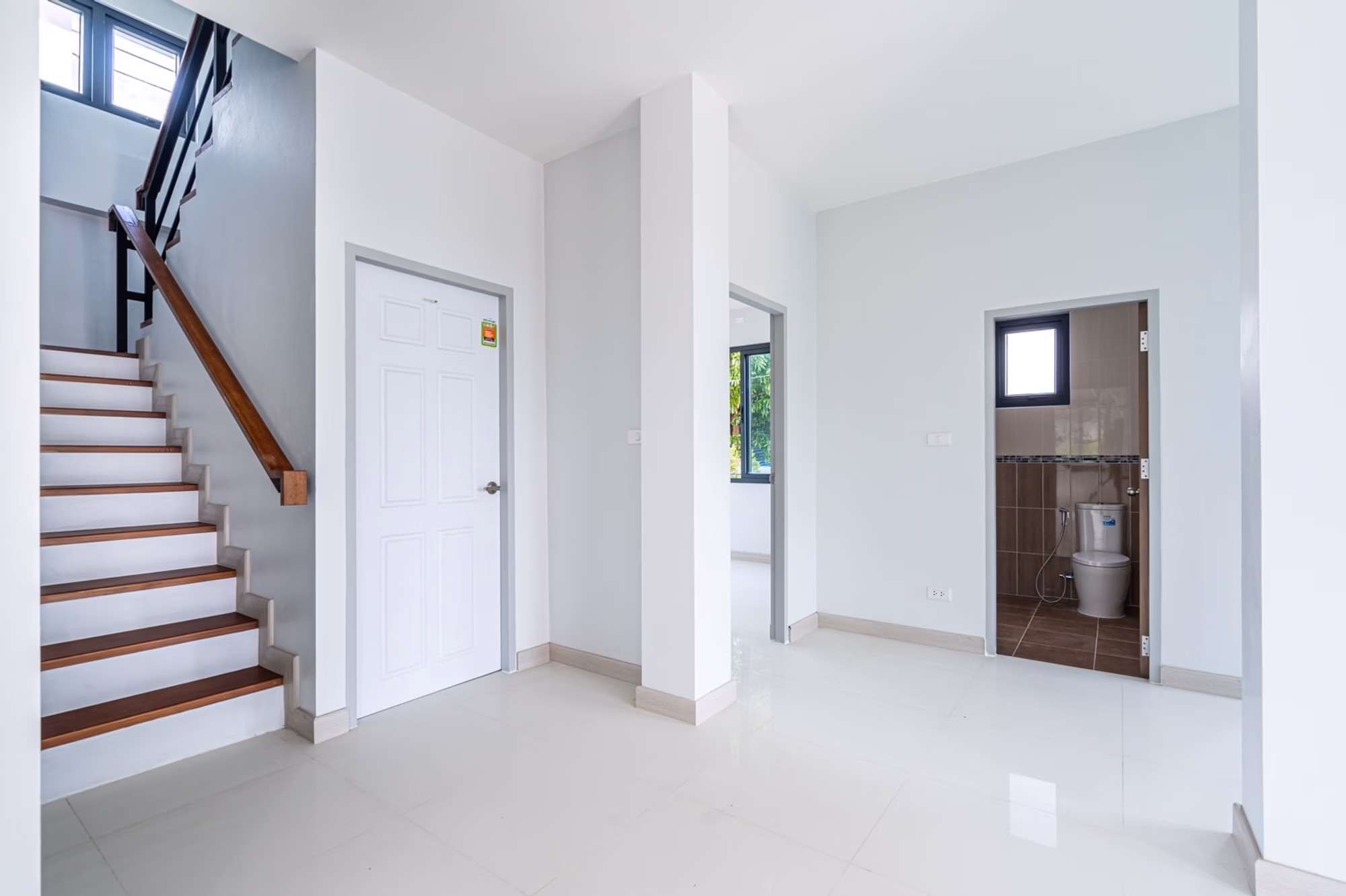 6 Bed House for Rent in Mueang Chiang Mai - Image 14