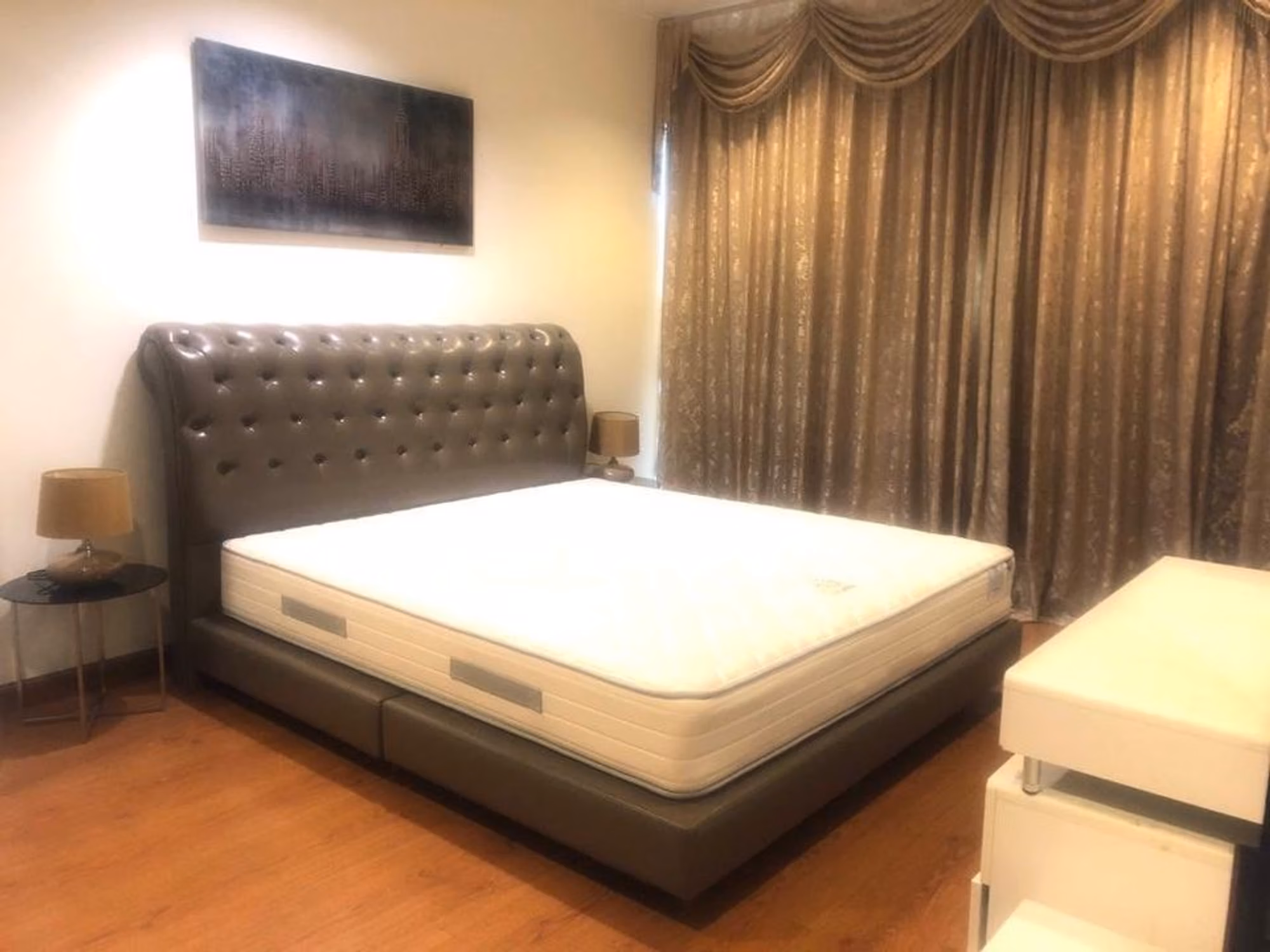 2 Bed Condo for Rent and Sale in Ratchathewi - Image 3