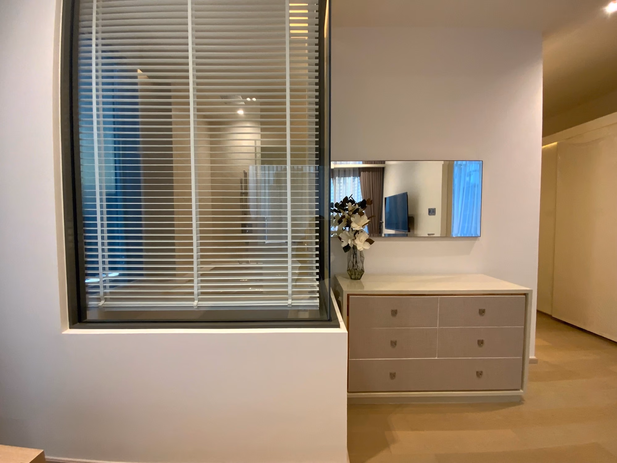Condo for Rent at The Strand Thonglor - Image 12