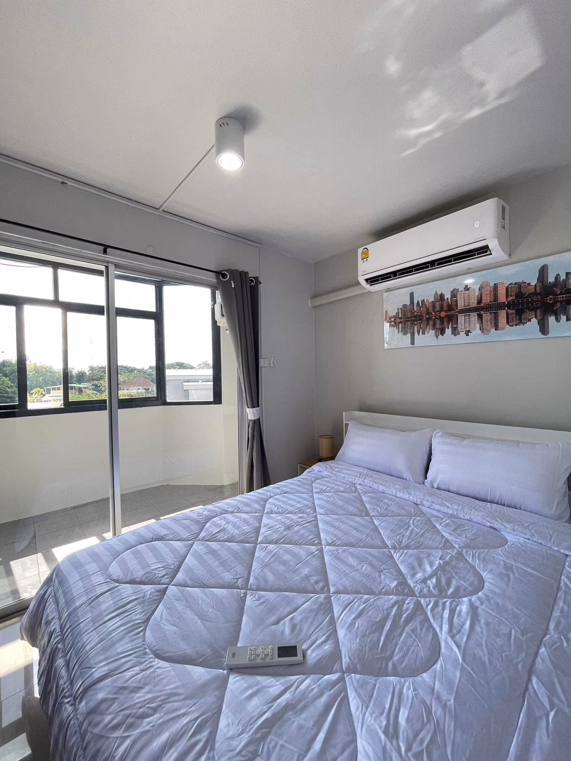 Condo for Sale, Sale w/Tenant at Lanna Condo - Image 17