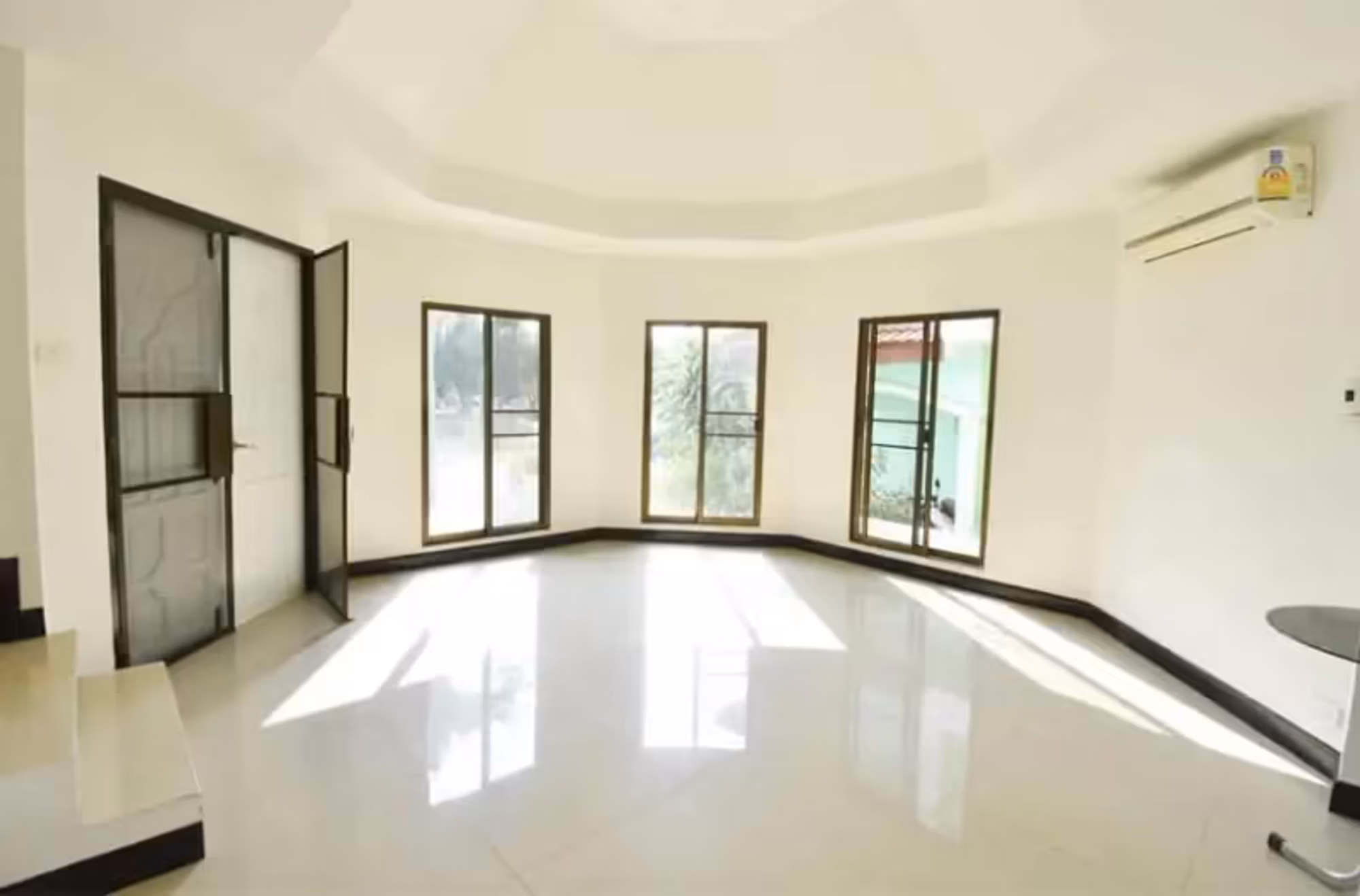 3 Bedroom House - Image 7